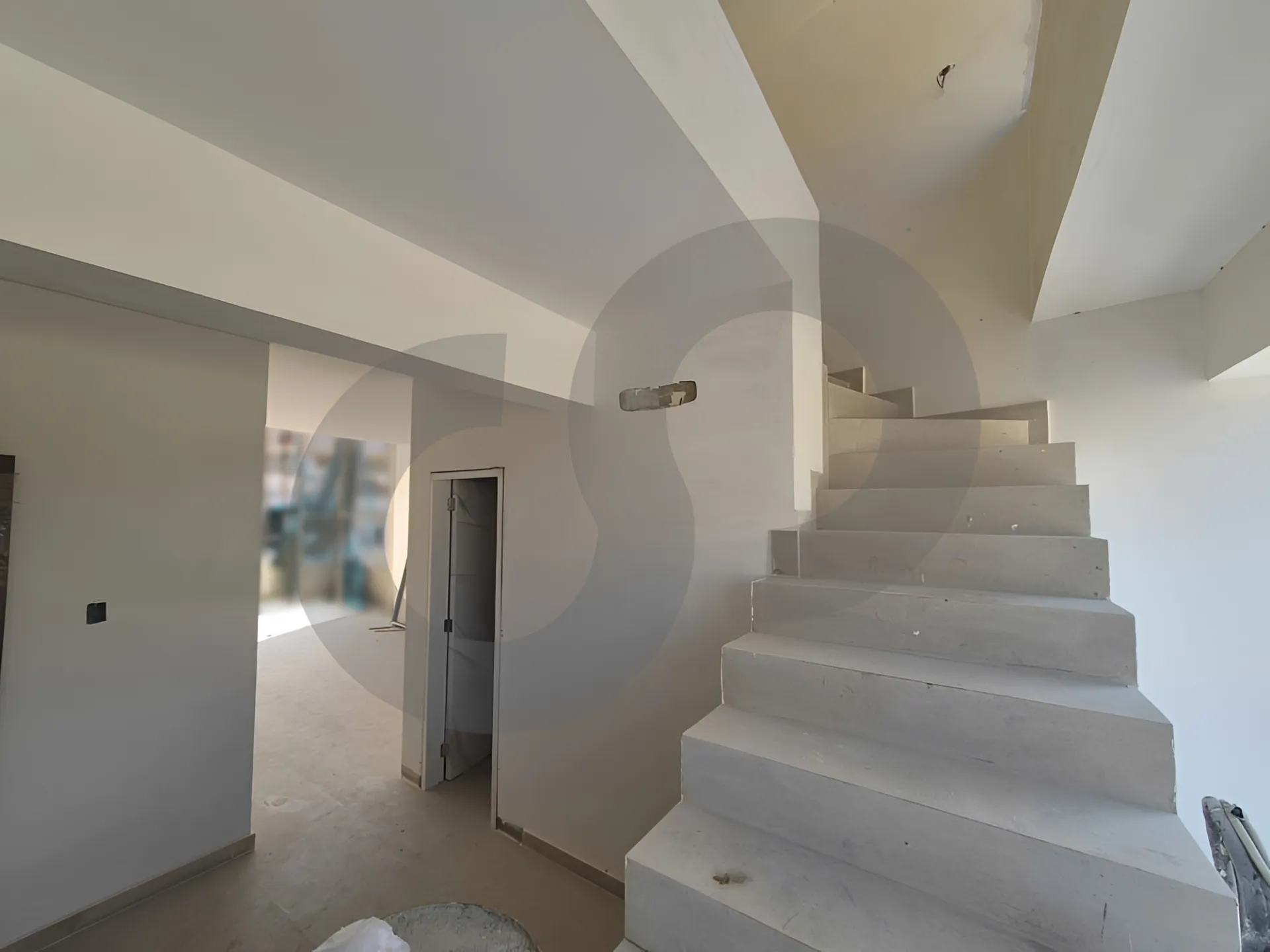 Office for Sale in Baouchriyeh