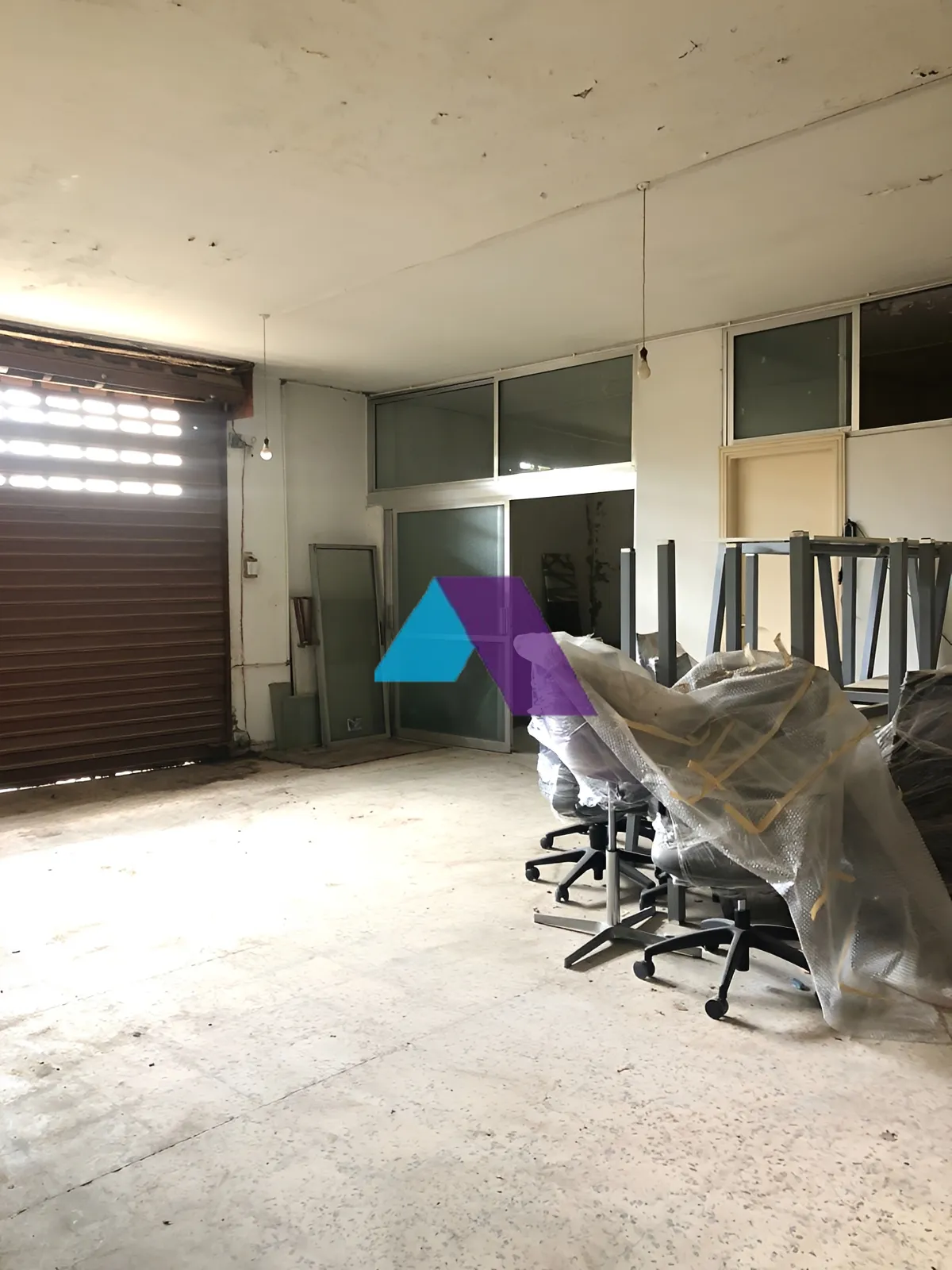 Showroom for Sale in Beit Meri