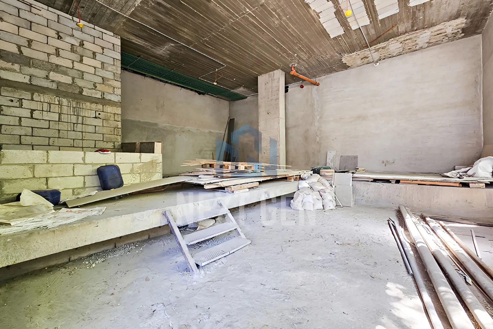 Shop for Rent in Downtown