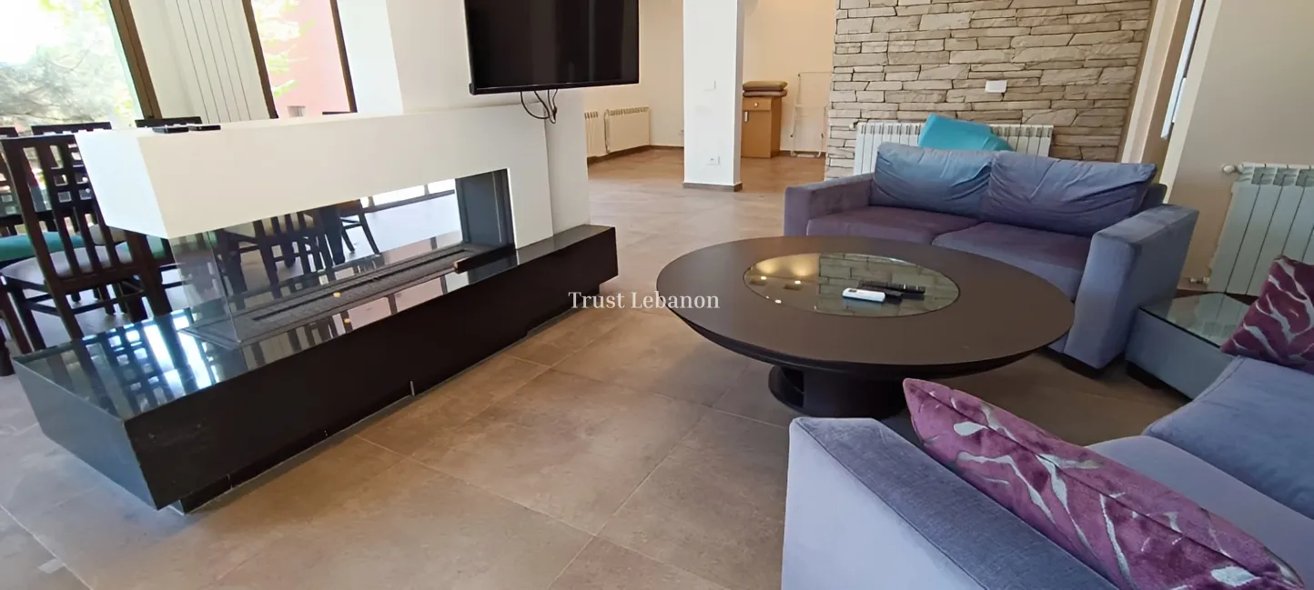 Chalet for rent in Faqra, Lebanon - 4 bed, 5 bath