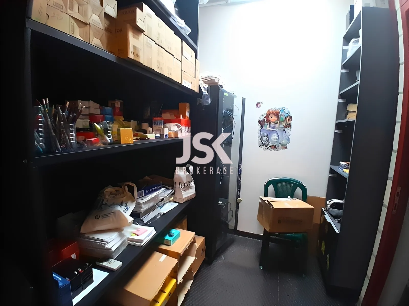 Office for Rent in Achrafieh