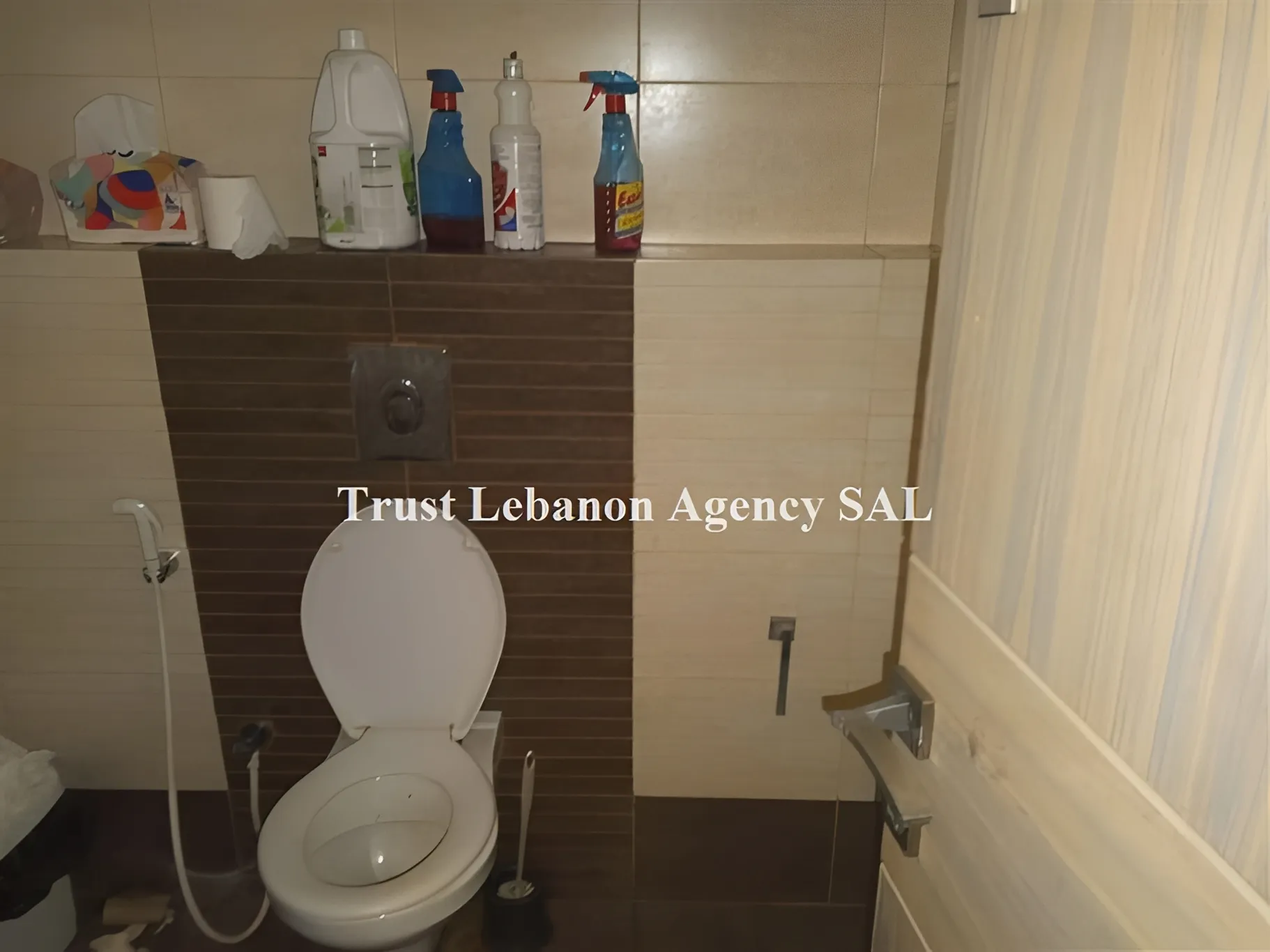 Office for rent in Beirut, Jnah