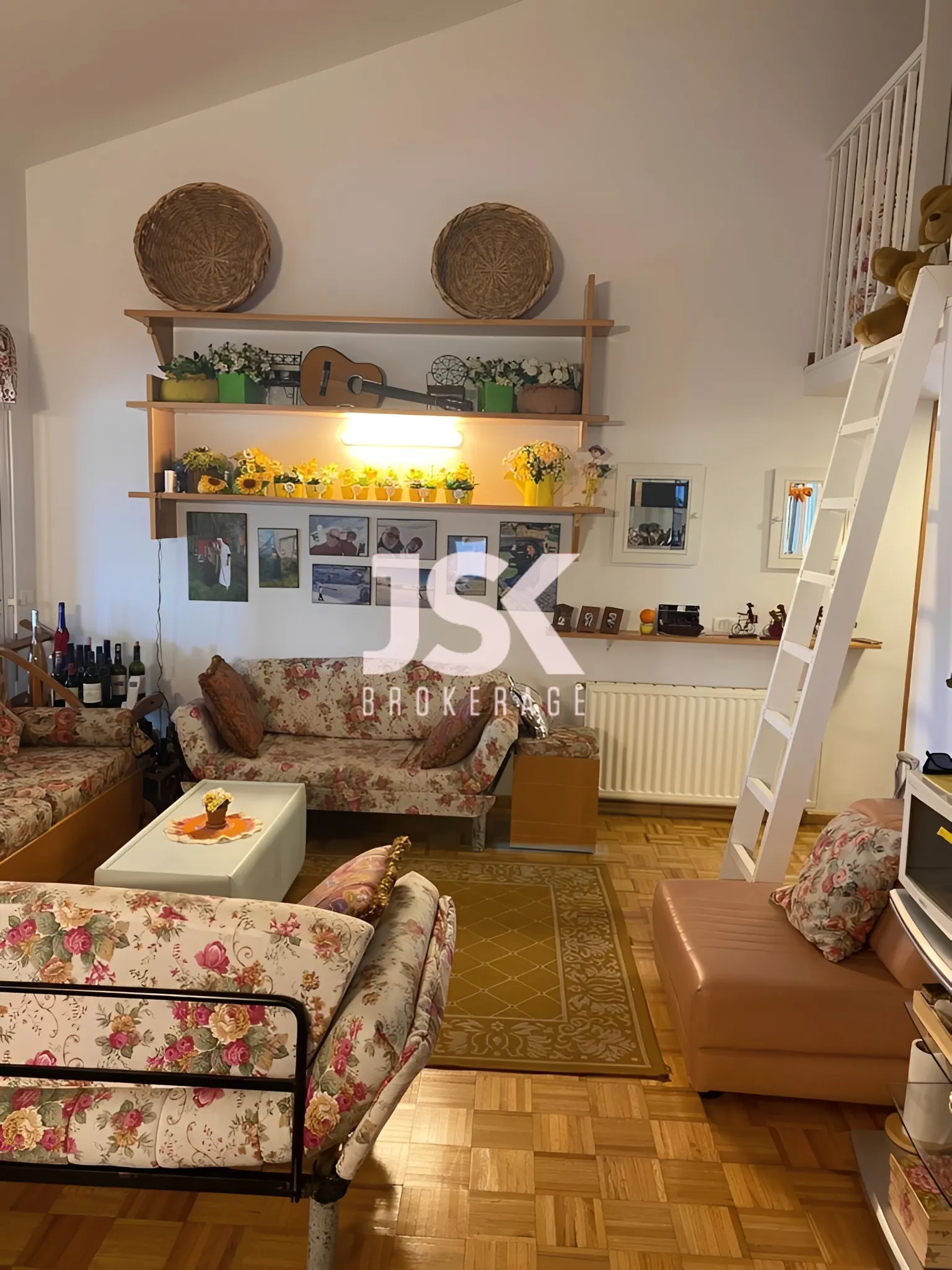 Chalet for Sale in Zaarour