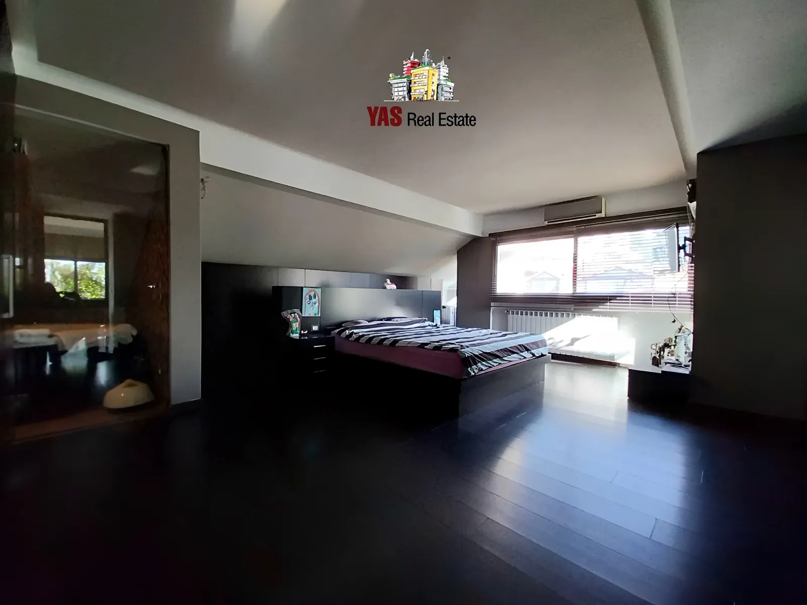 Apartment for Sale in Kfar Hbab - 4 bed, 7 bath