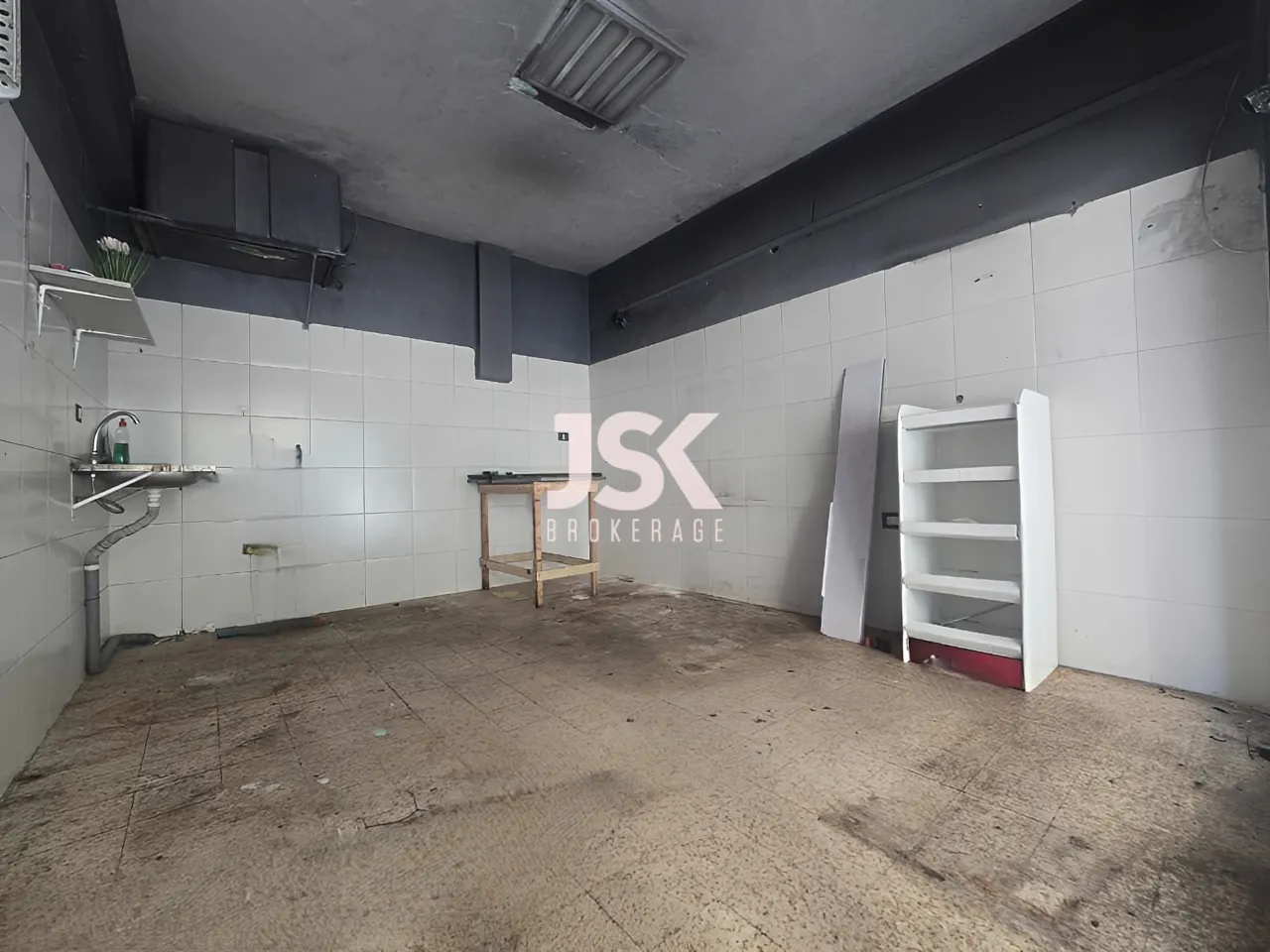 Shop for Sale in Achrafieh