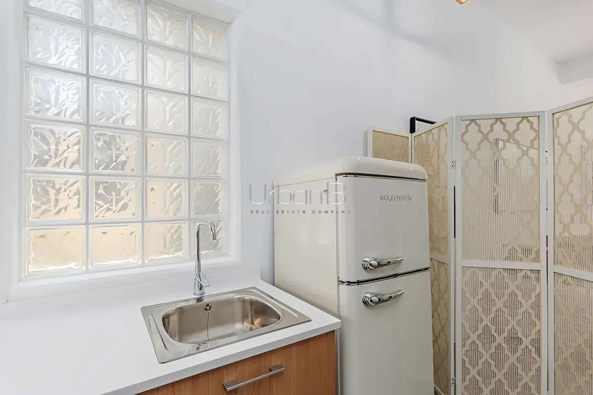 Apartment for rent in Monot, beirut, lebanon