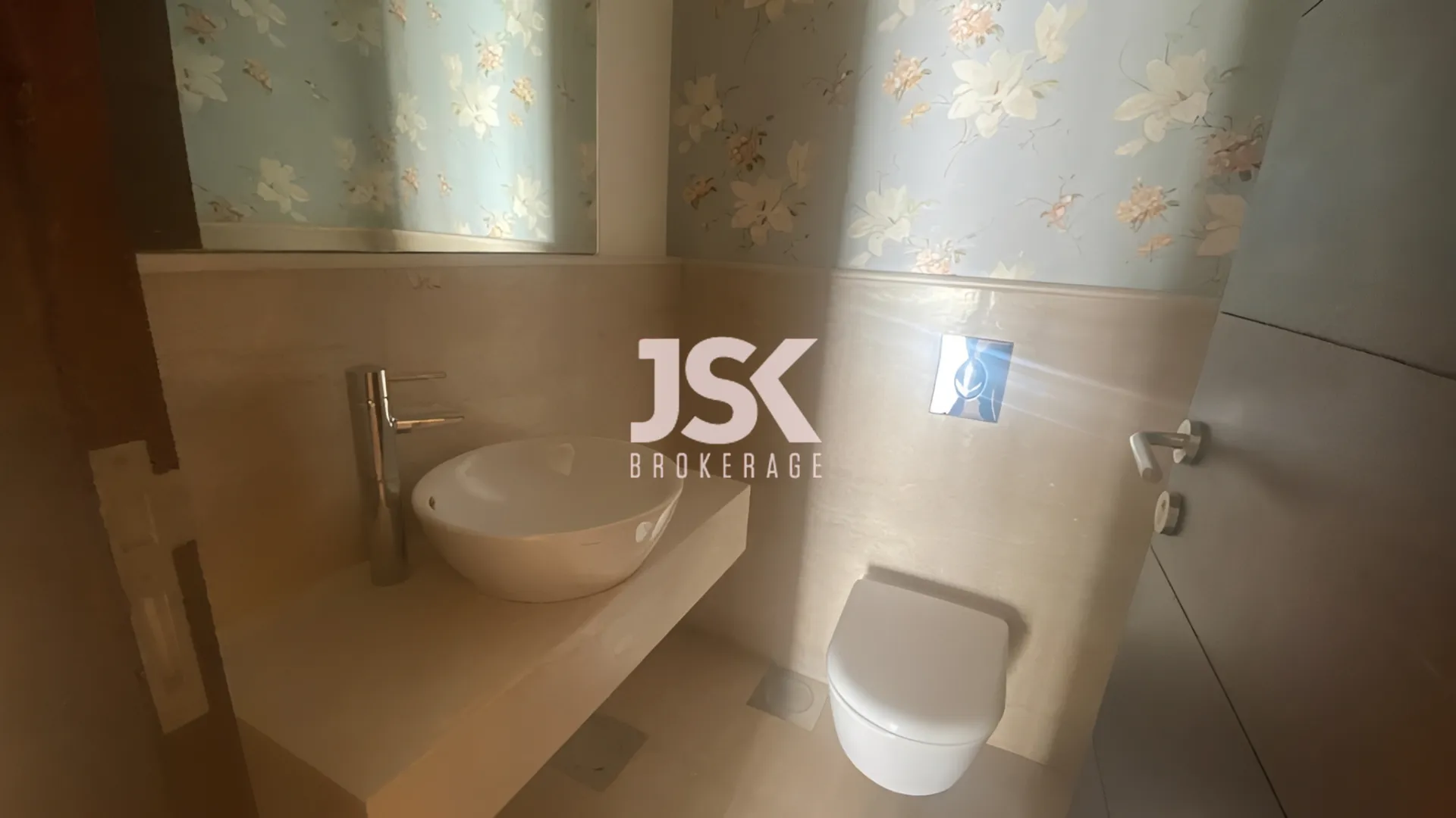 Apartment for Sale in Aatchane, Lebanon