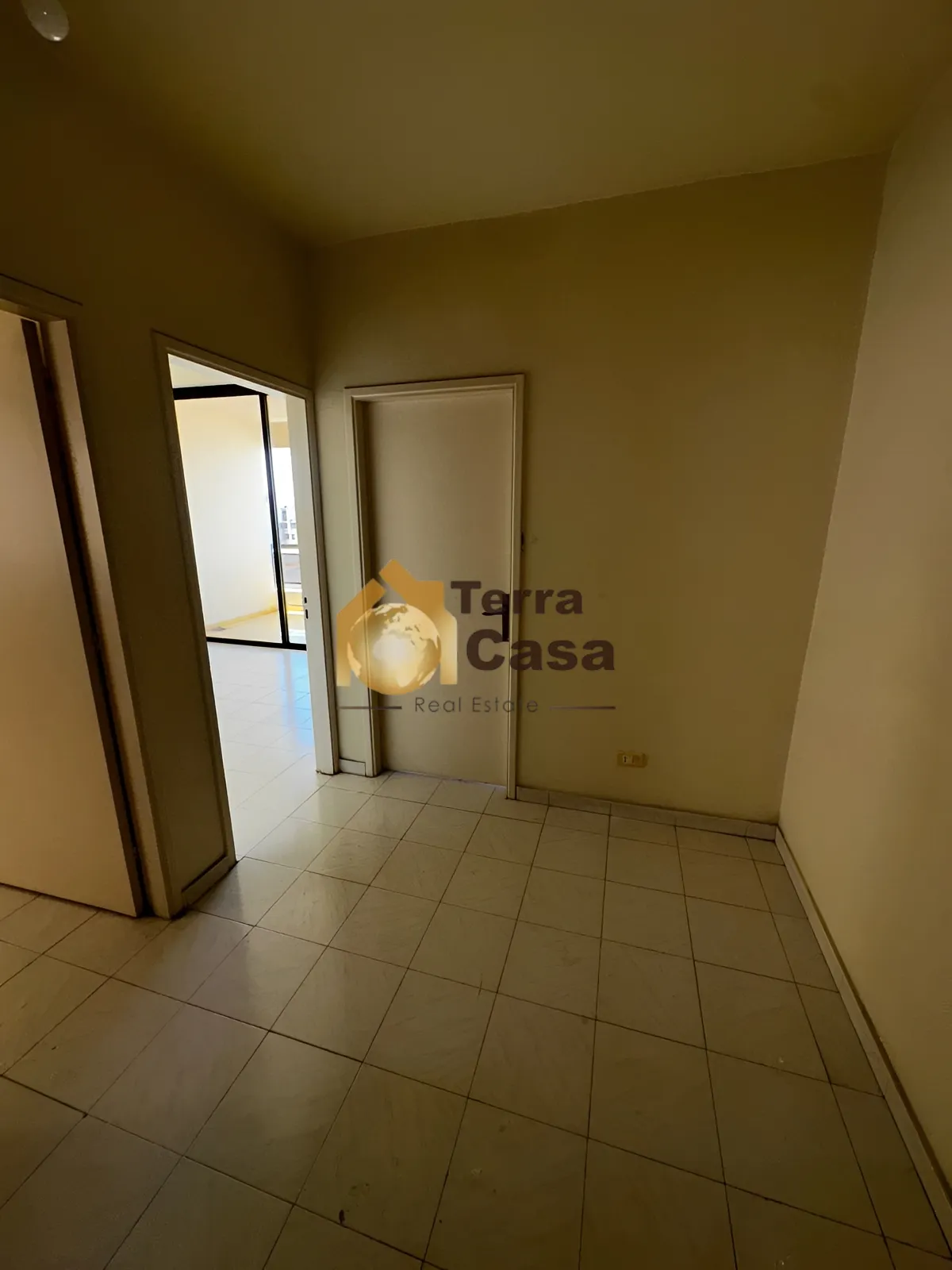 Commercial for rent in Kaslik