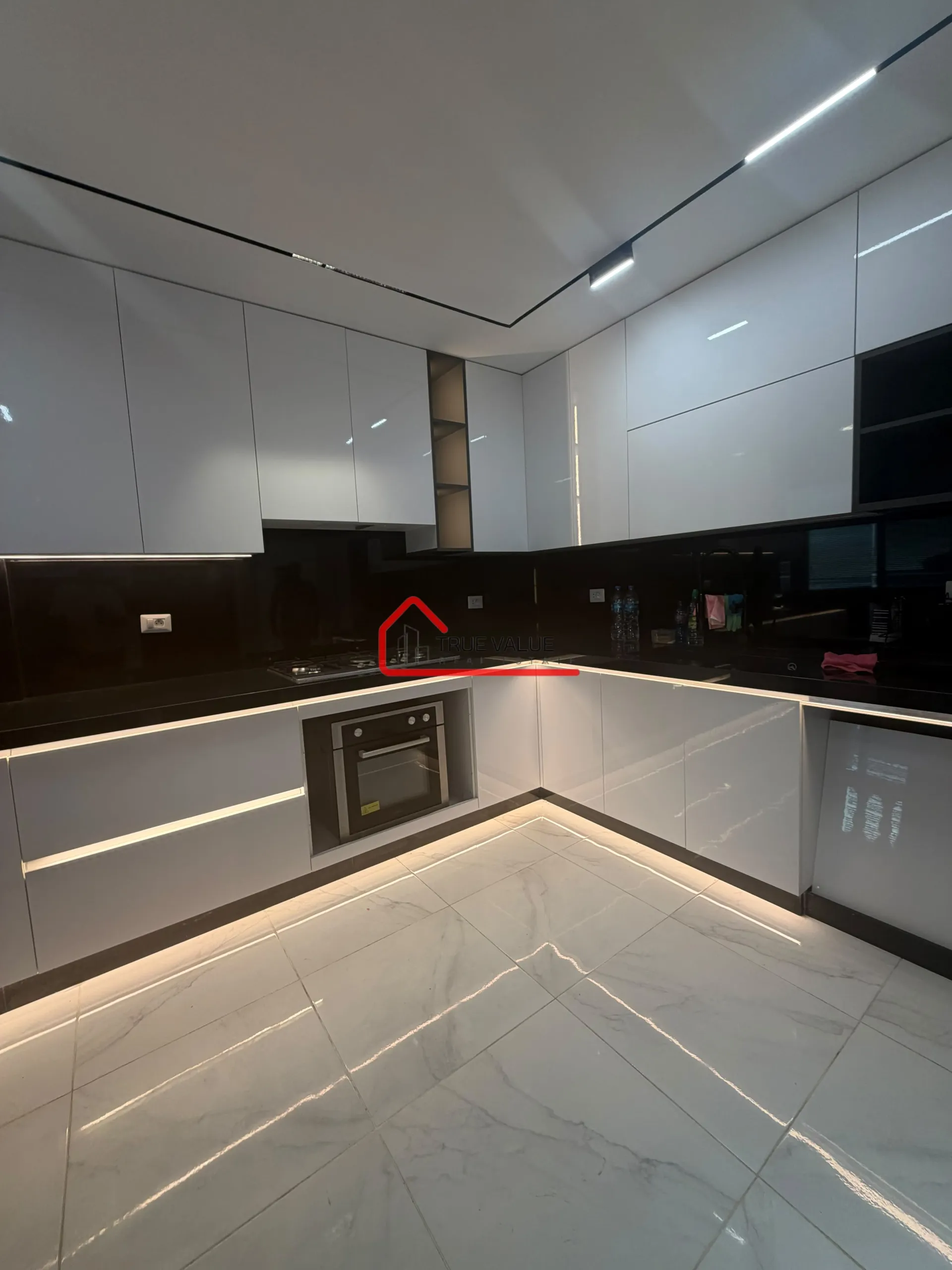 Apartment for sale in Dawhet el hoss, aley, lebanon - 3 bed, 3.0 bath