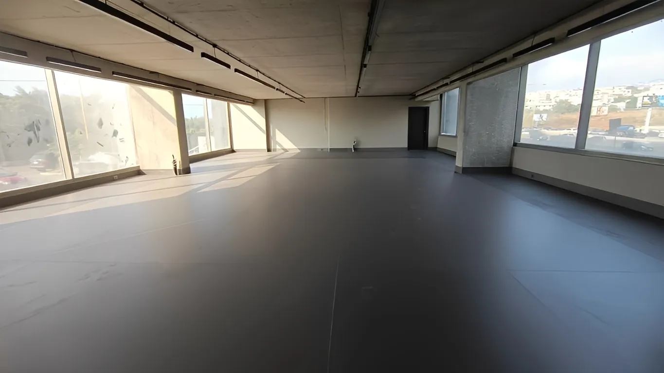 Commercial Property For Rent in Metn