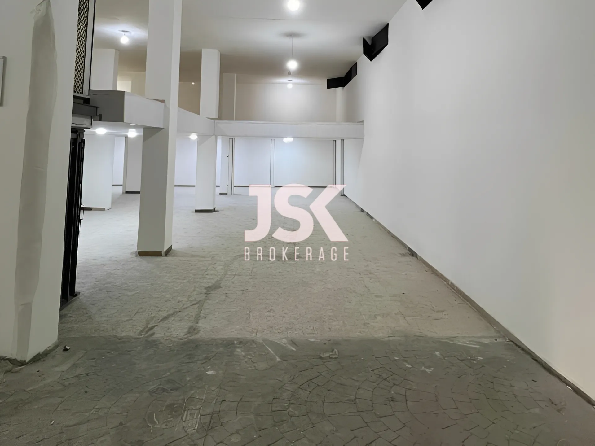 Warehouse for sale in Tallet El-Khayat