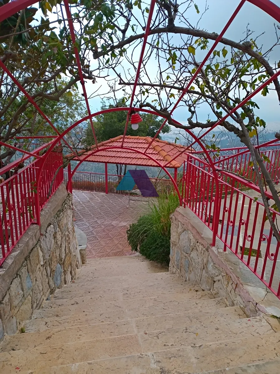 Villa for Sale in Aley