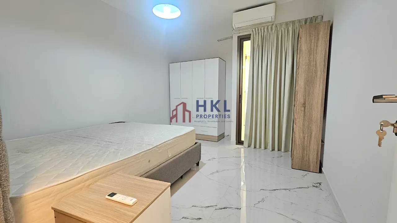 Apartment for rent in Kraytem, Beirut, Lebanon - 2 bed, 2 bath