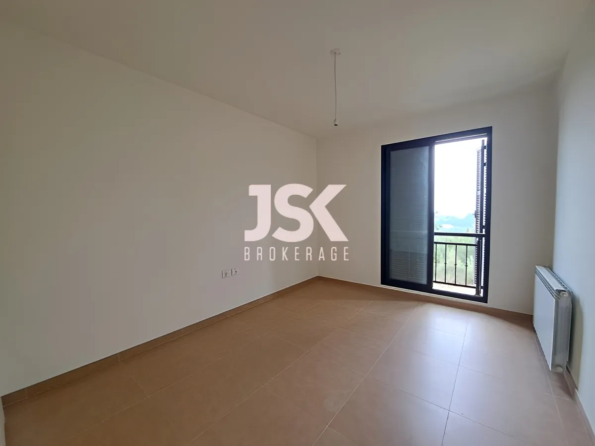 Apartment for Sale in Aatchane, Lebanon