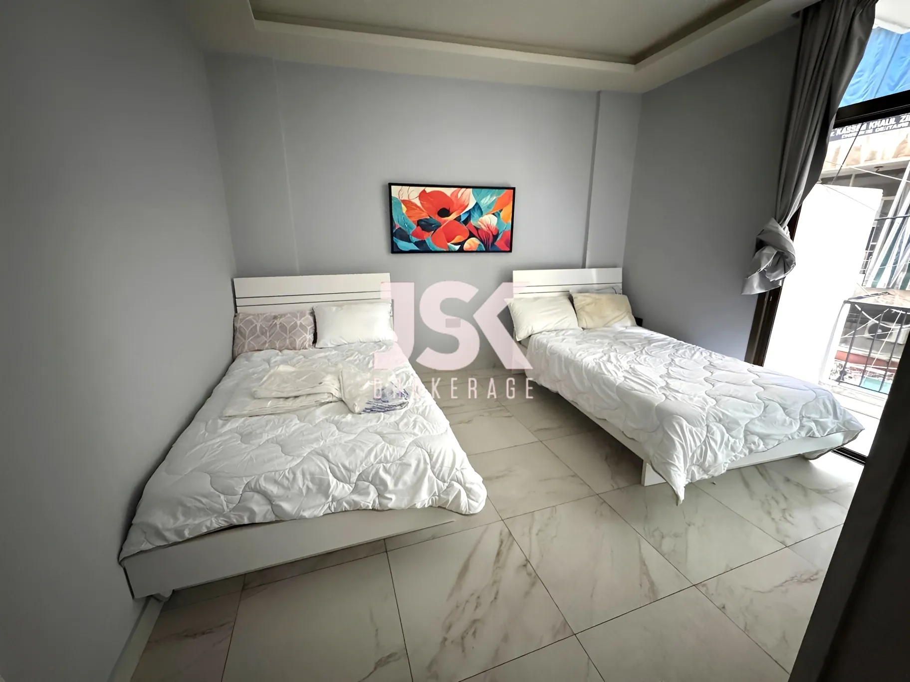 Apartment for rent in Ras Beirut, Beirut, Lebanon - 1 bed, 1 bath