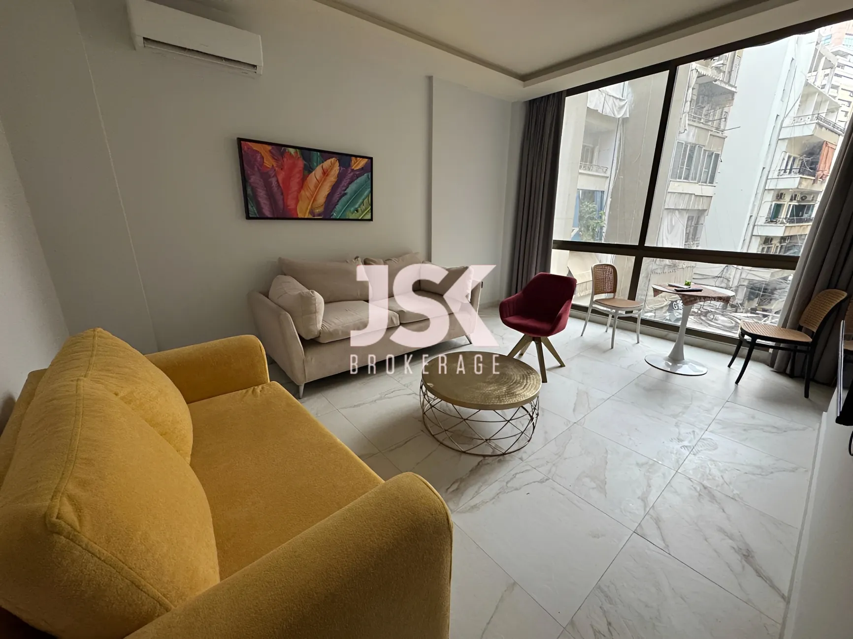 Apartment for rent in Ras Beirut, Beirut, Lebanon - 1 bed, 1 bath