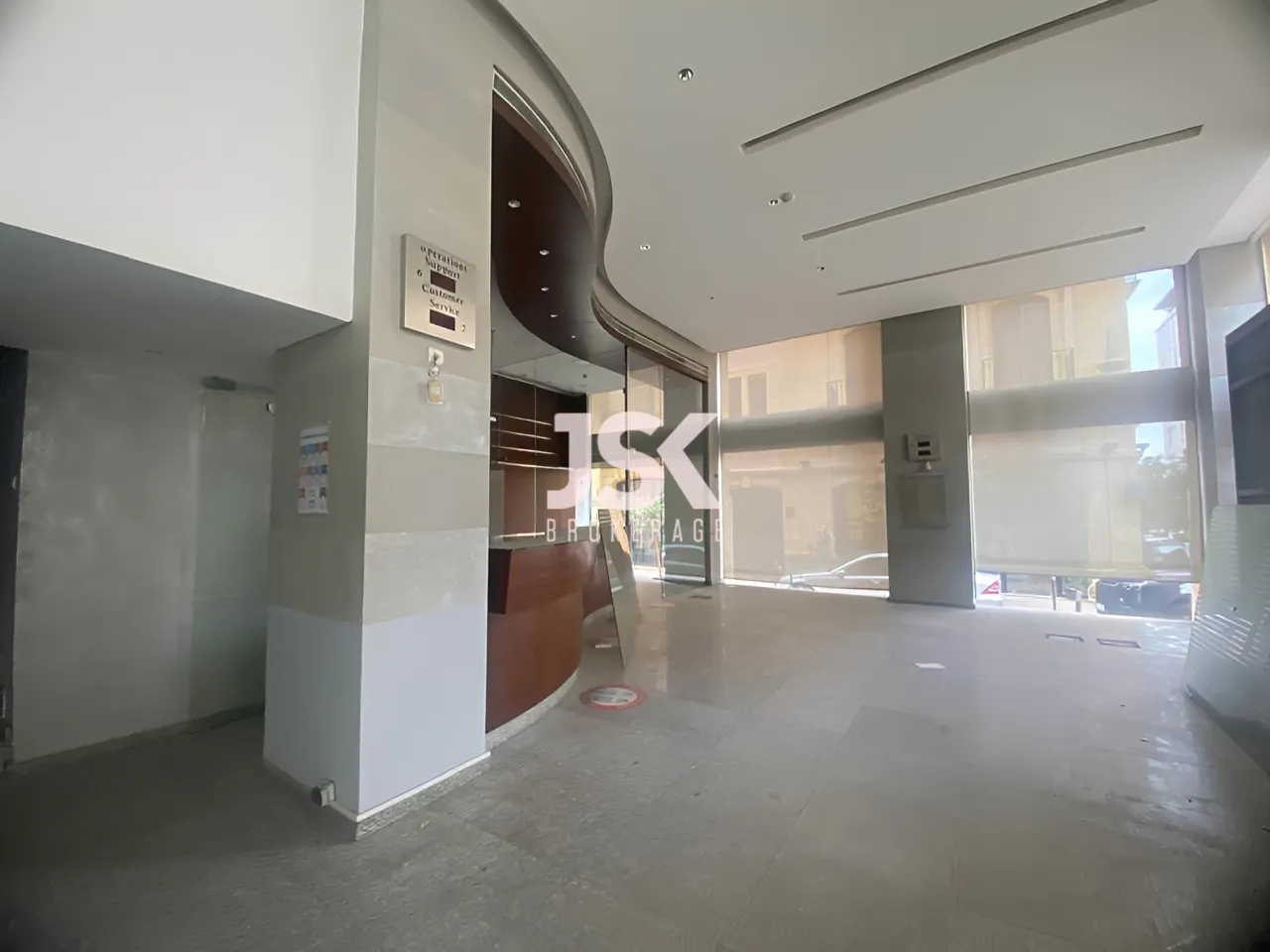 Shop for Rent in Downtown