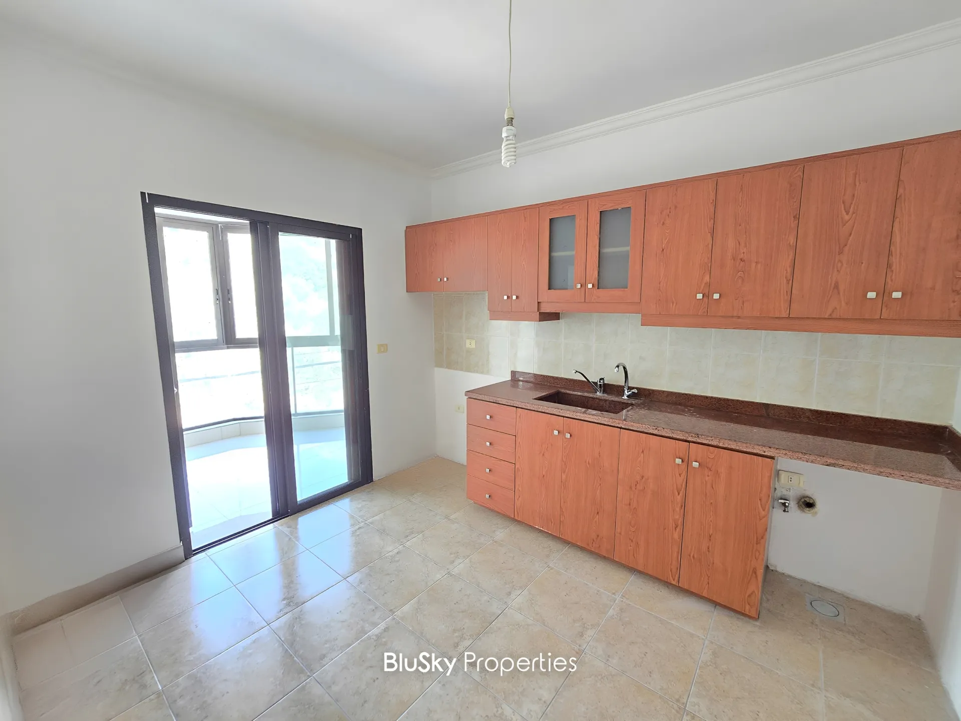 Apartment for rent in Mansourieh, lebanon