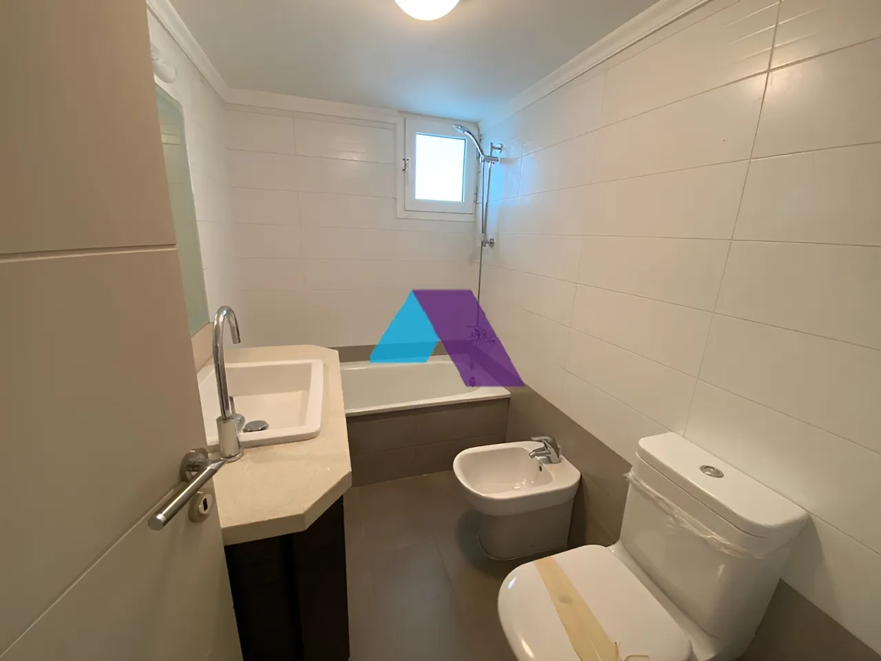 Apartment for Sale in Haret Sakher