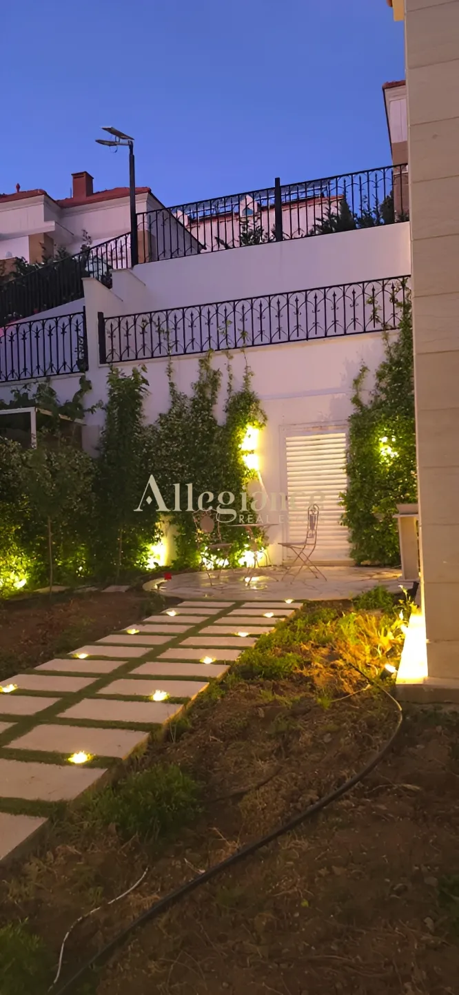 Villa for sale in Qarnayel, Lebanon