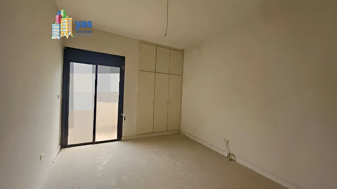 Apartment for Sale in Ballouneh