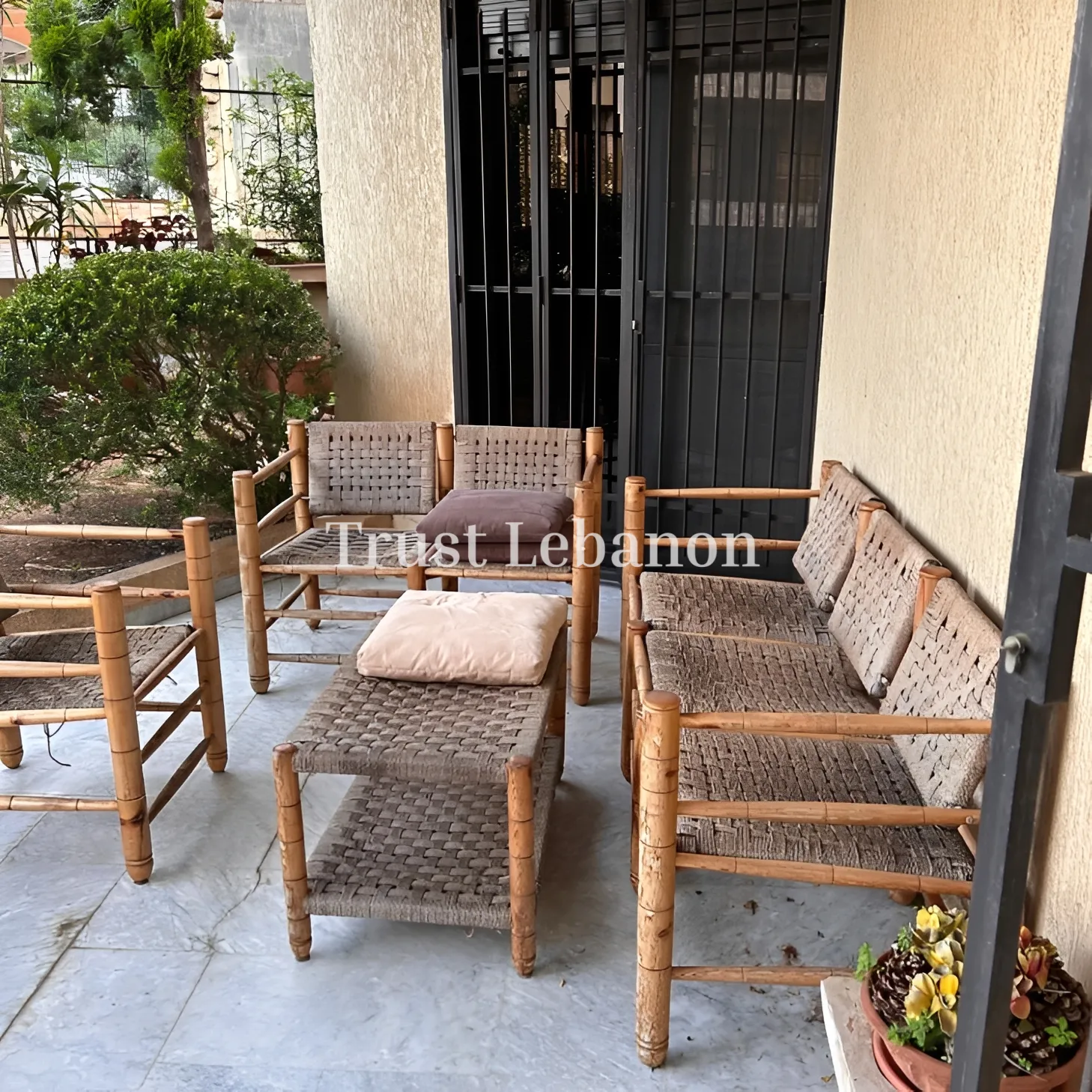 Apartment for rent in Mtayleb