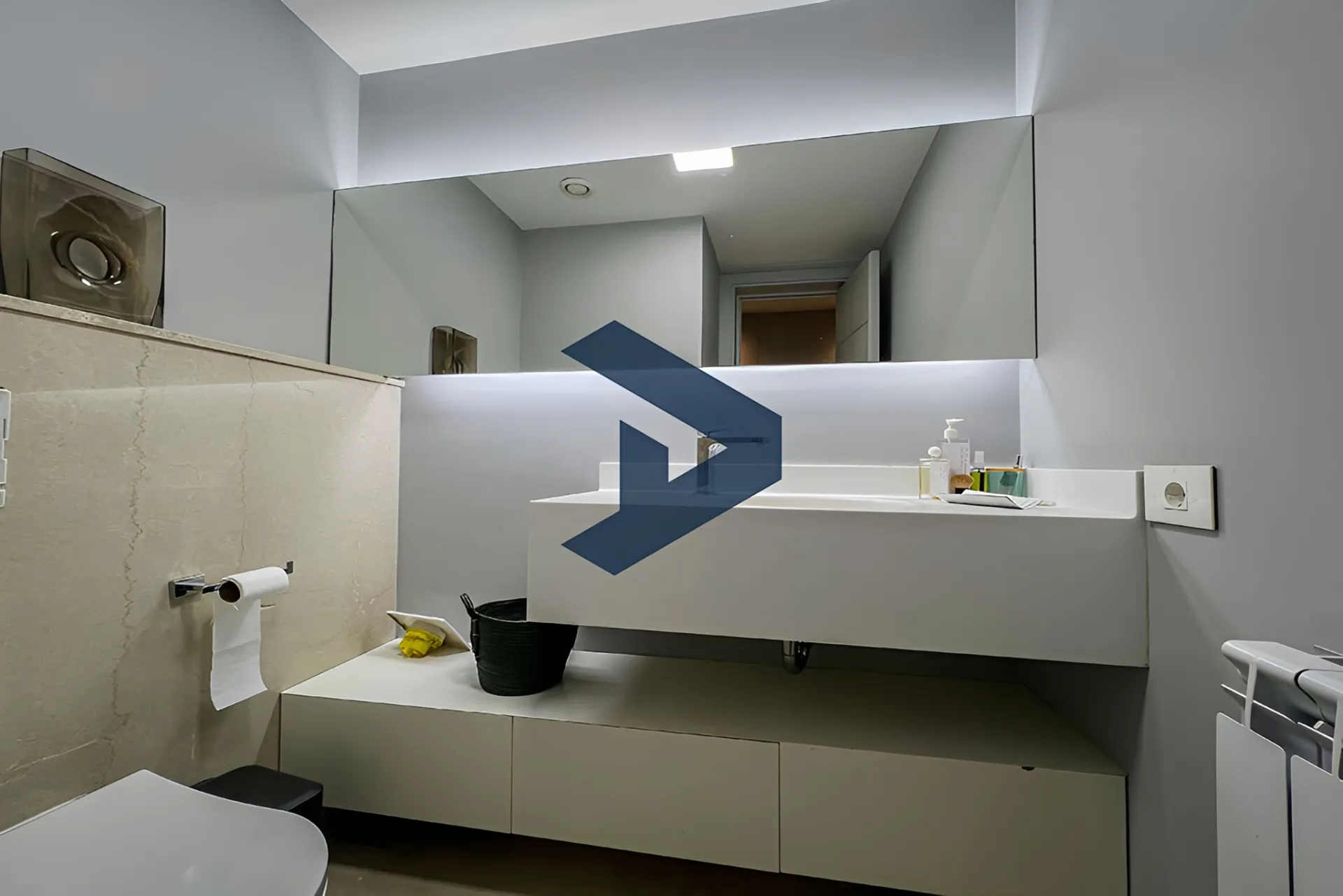 Apartment for sale in Caree d'or, Achrafieh, Lebanon