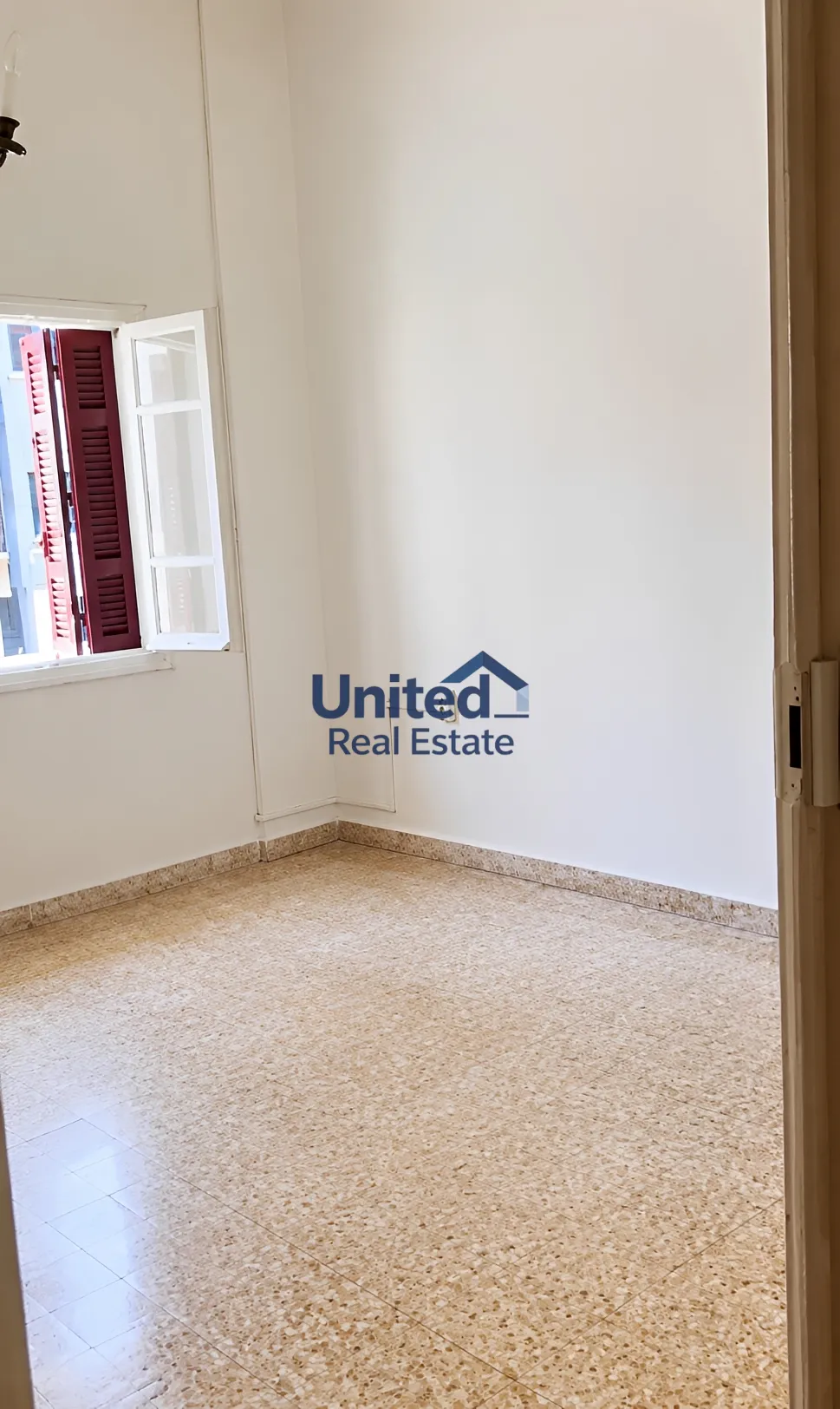 Apartment for sale in Forn el chebbak, lebanon - 2 bed, 1.0 bath