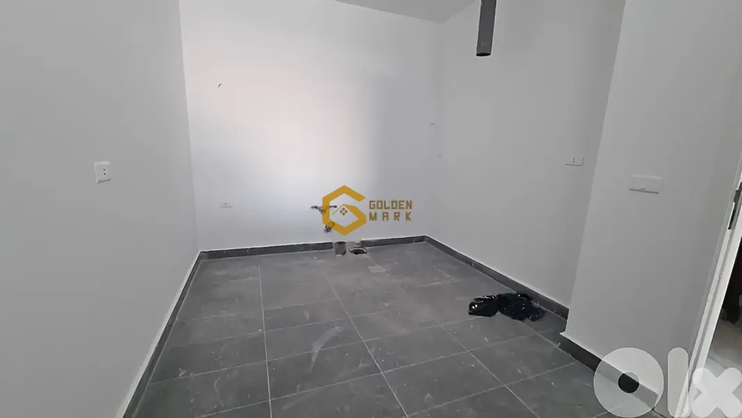 Apartment for Sale in Qornet El Hamra