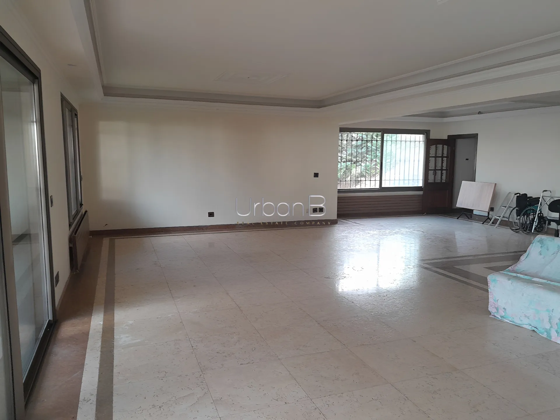 Residential in Cornet chahwan, lebanon - 4 bed, 6.0 bath