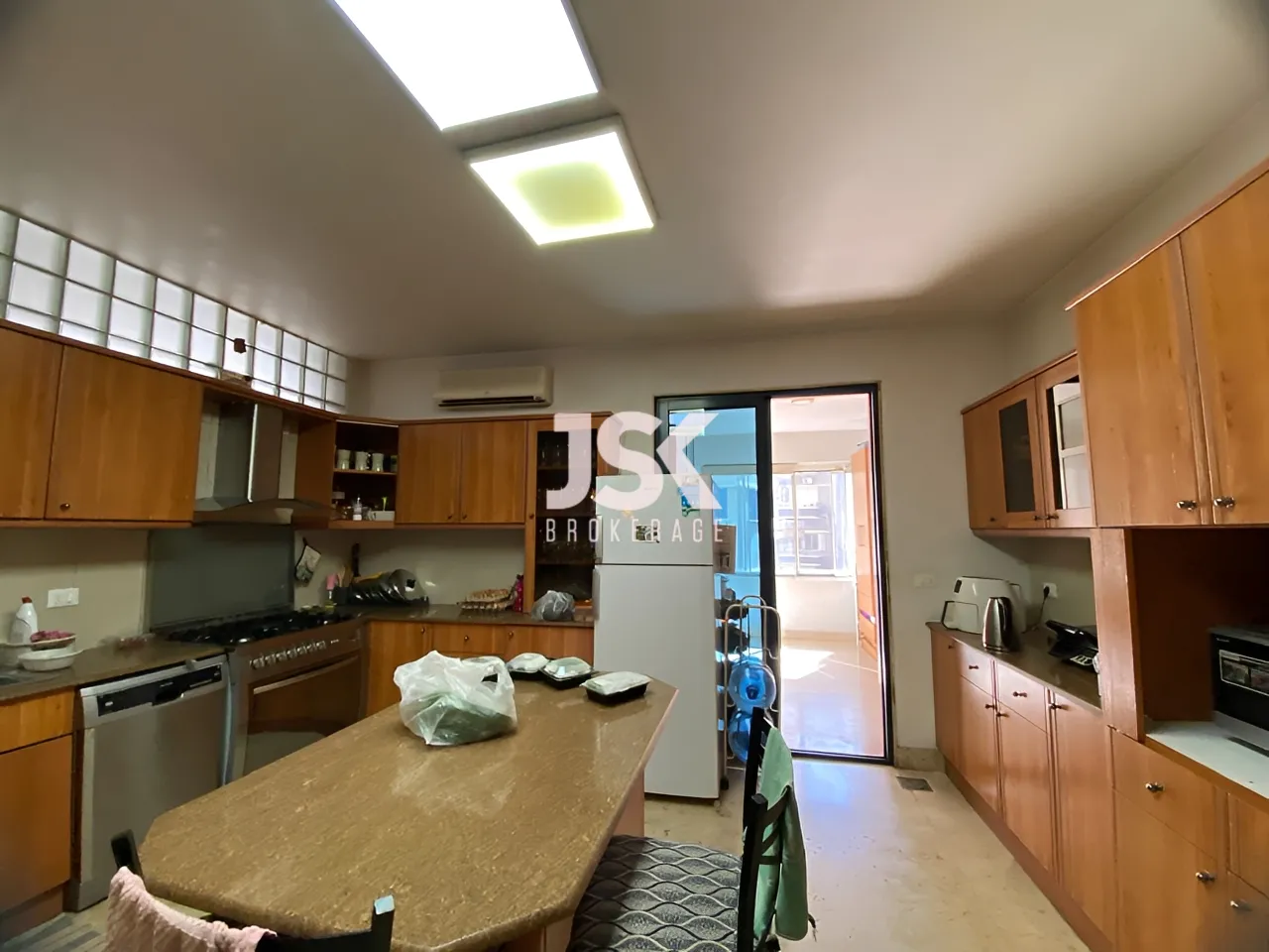 Apartment for Sale in Ras