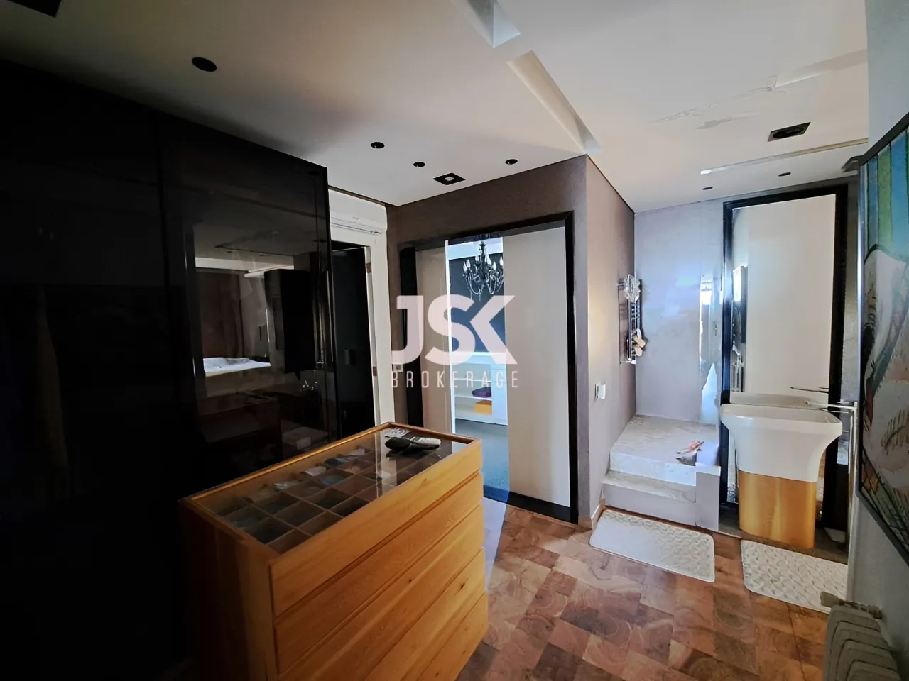 Apartment for Sale in Ain Najm