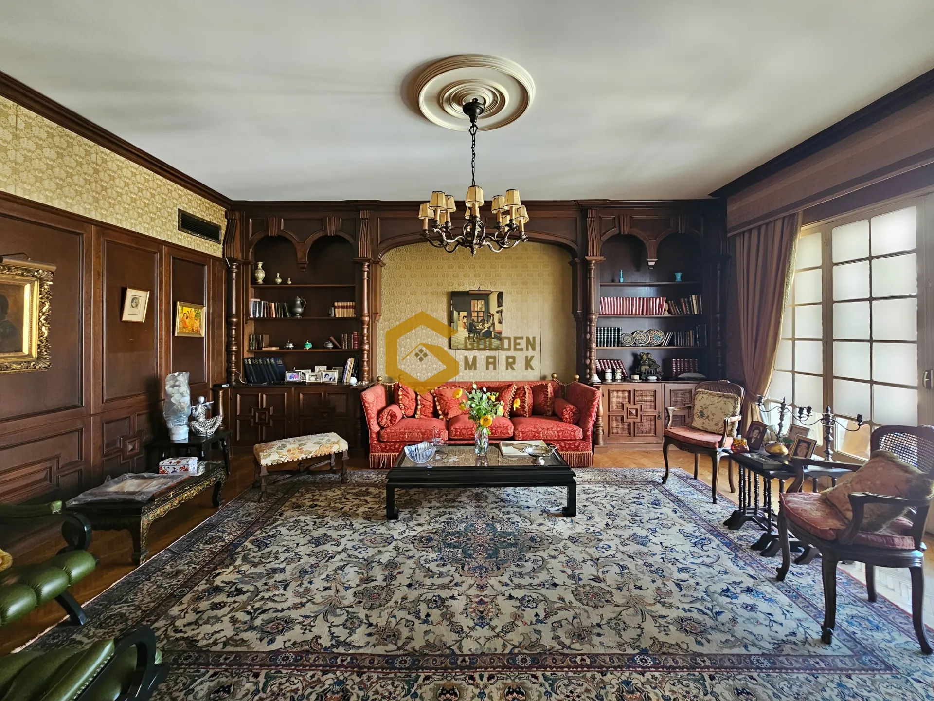 Apartment for Sale in Achrafieh, Beirut - 4 bed, 3 bath