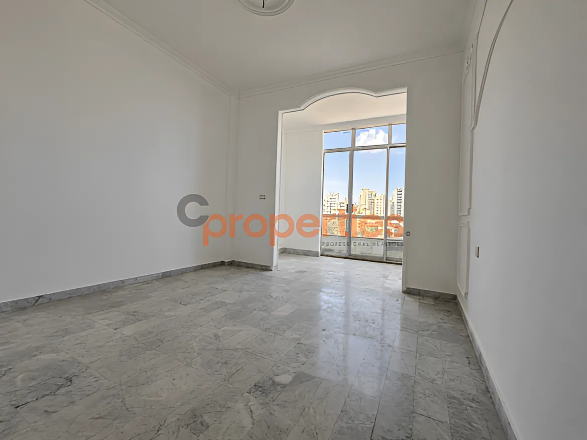 Apartment for sale in Ramleh Al Bayda, Beirut, Lebanon - 3 bed, 4 bath