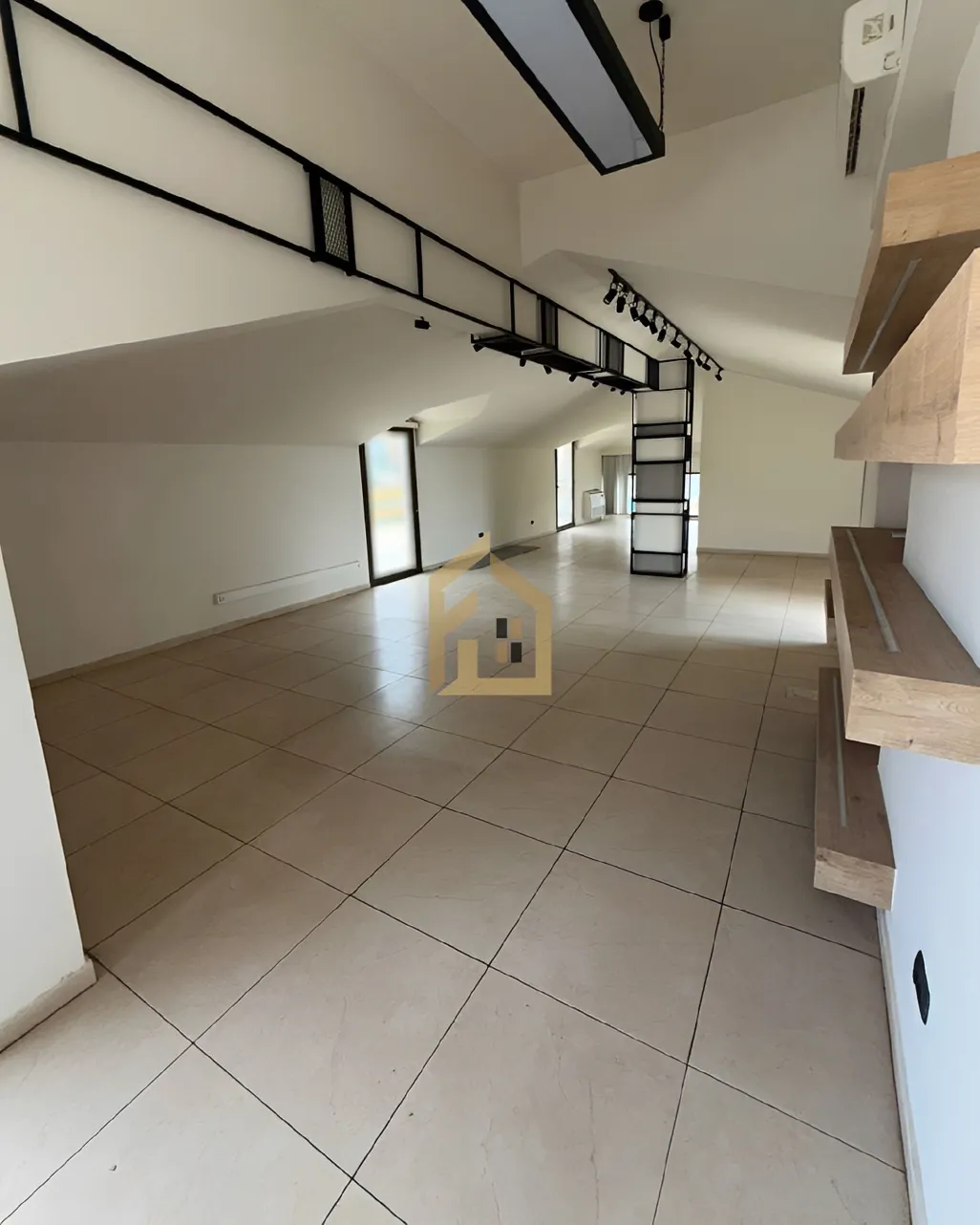 Office for rent in WJ98+96V, Bayada Main Road, Rabieh, Lebanon