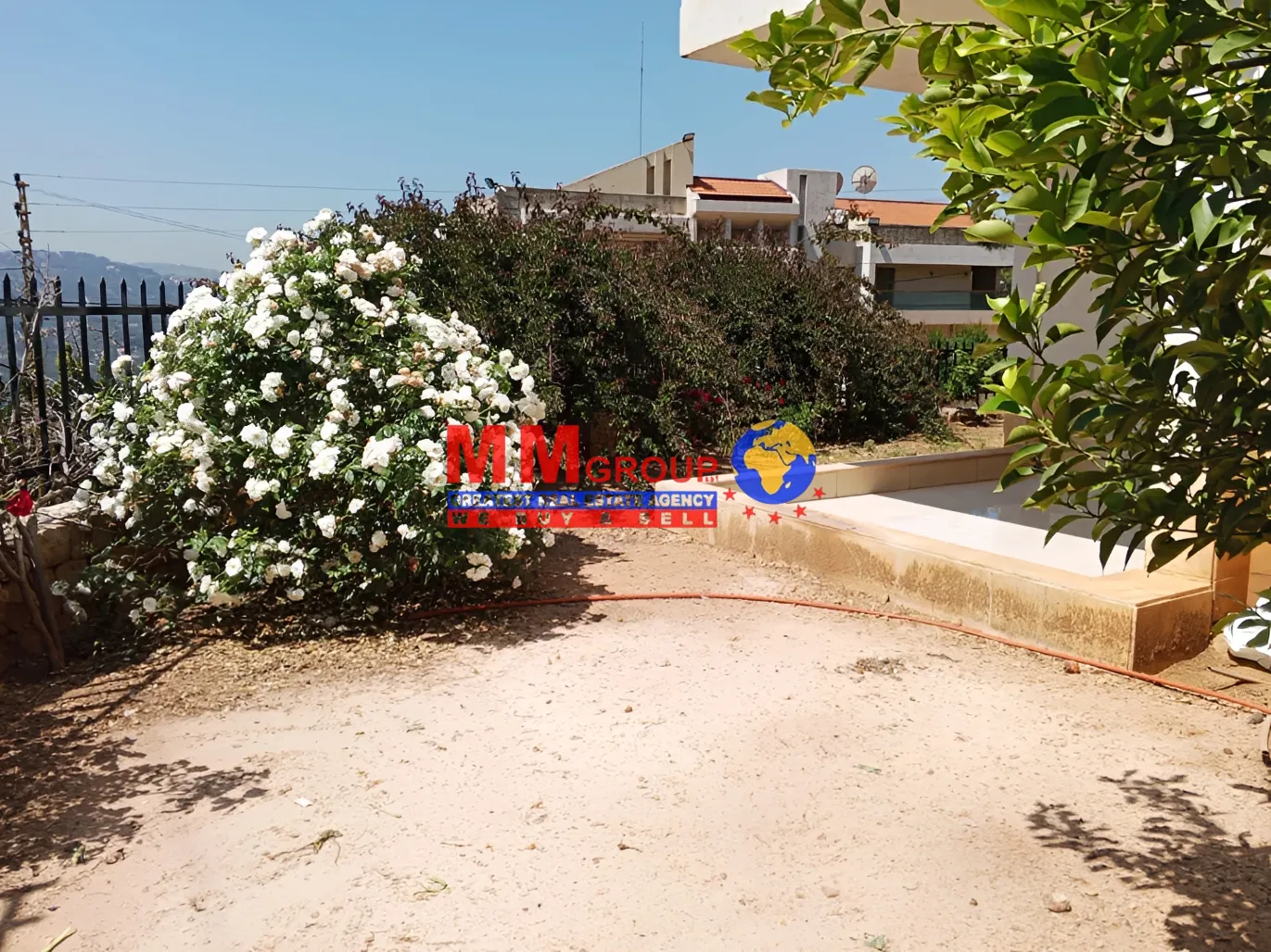 Apartment for sale in Oyoun