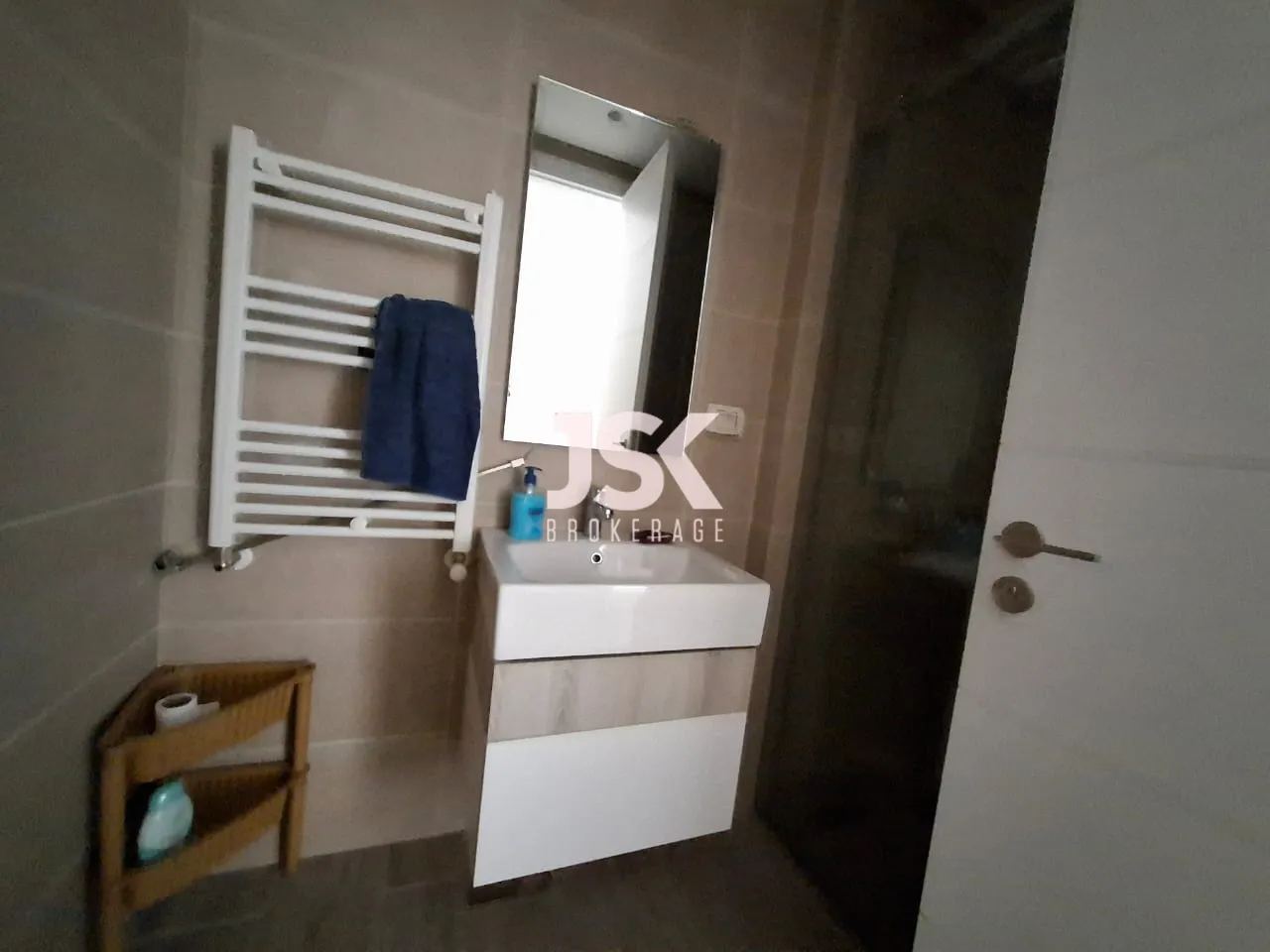 Apartment for Sale in Adma w Dafnah