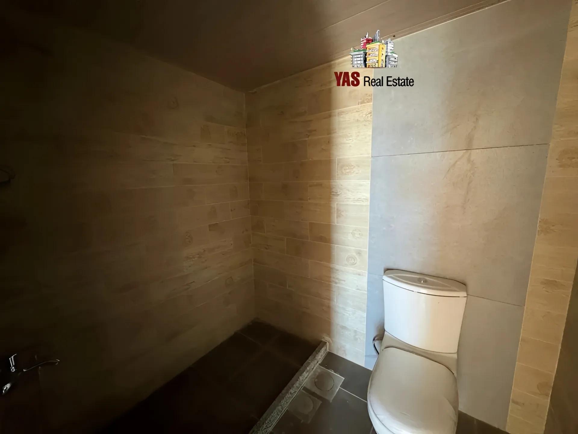 Apartment for Sale in Ballouneh
