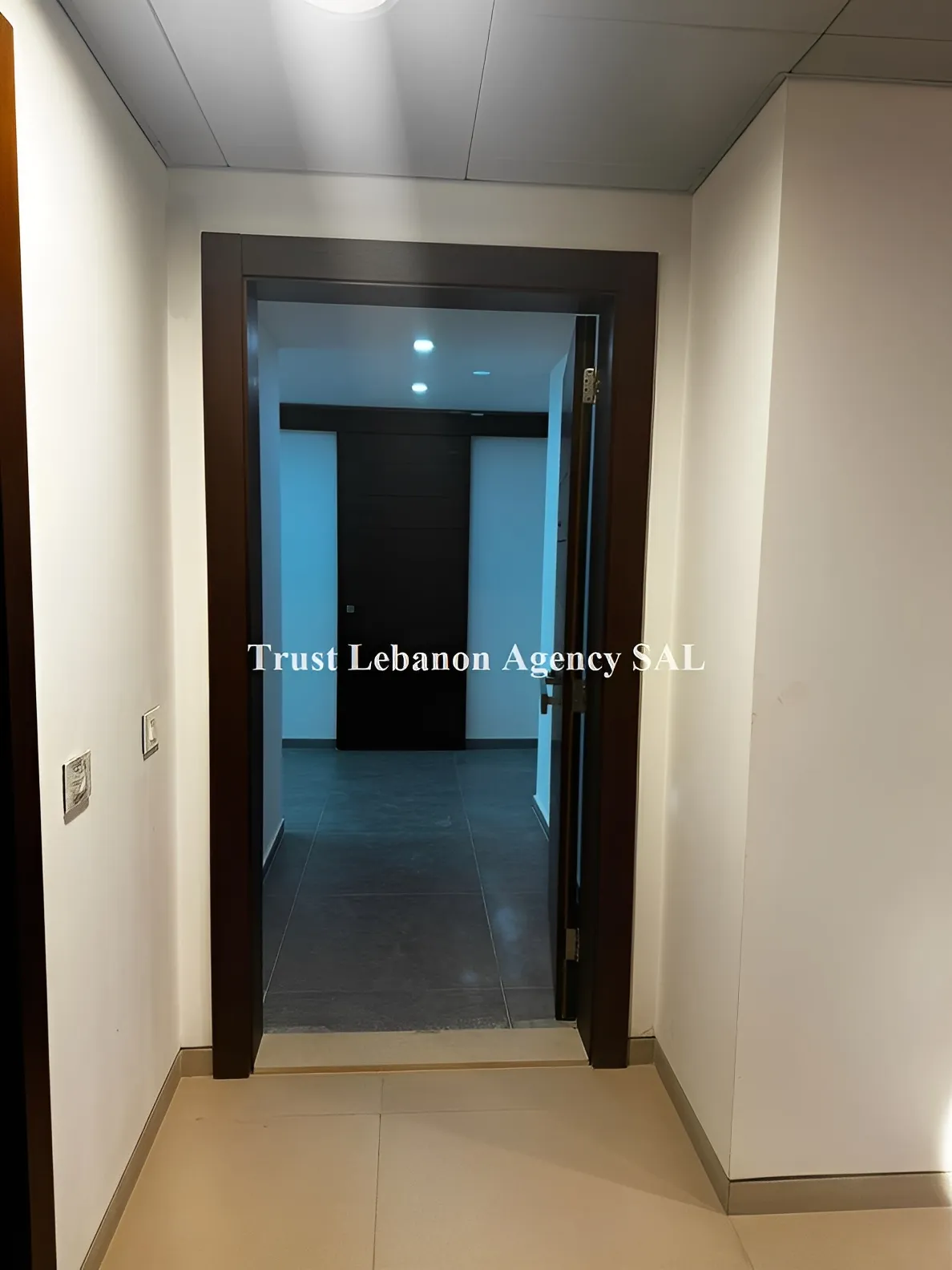 Office For Rent in Metn, Dekweneh