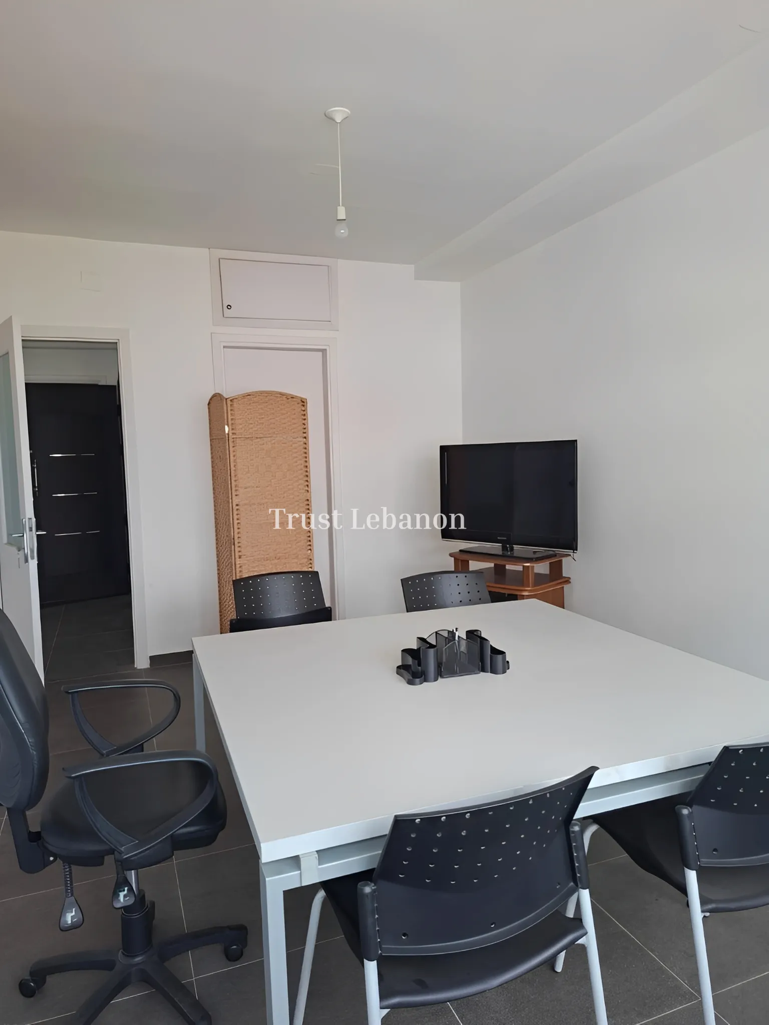 Office for rent in Beirut, Hamra