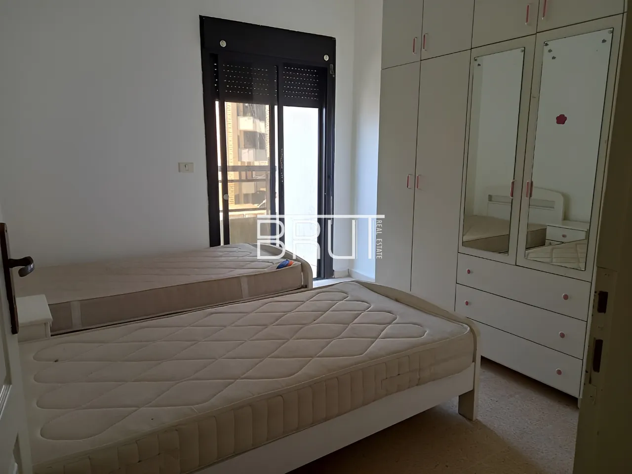 Apartment for Sale in Ballouneh