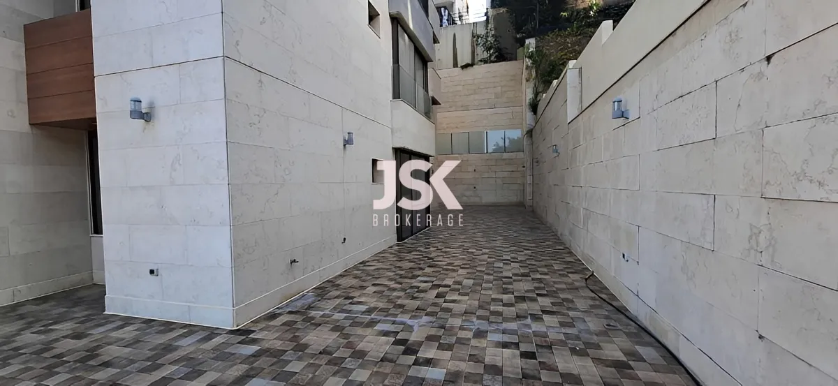 Apartment for Sale in Naqqache, Lebanon - 3 bed, 3 bath