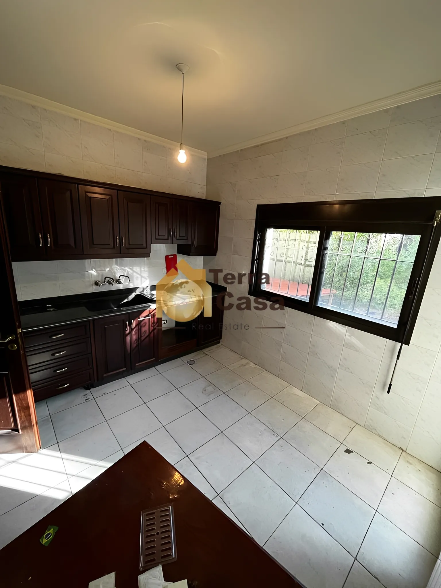 Apartment for Sale in Ain el Ghossein