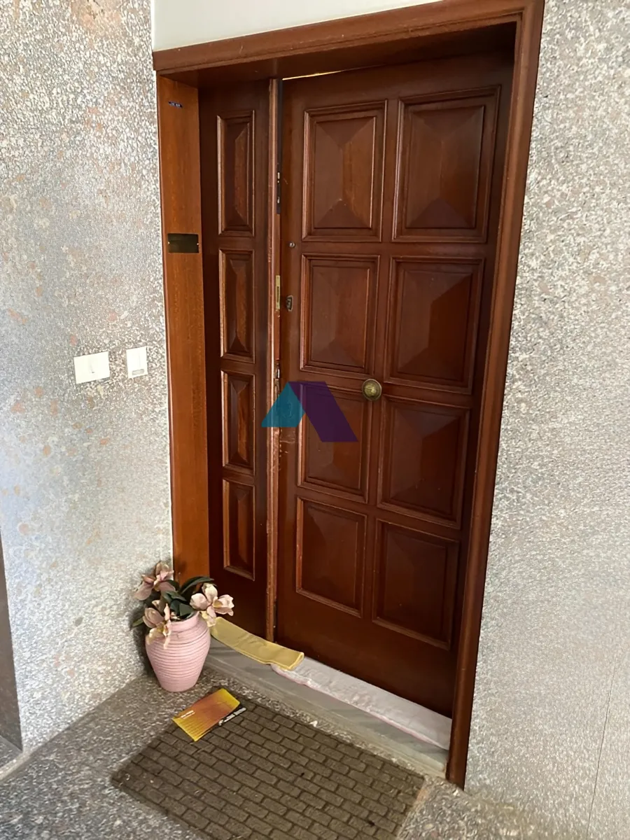 Apartment for Sale in Ballouneh - 3 bed, 3 bath