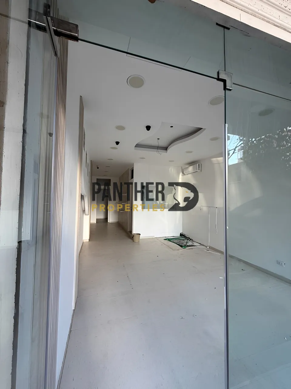 Shop for rent in Mansourieh, lebanon