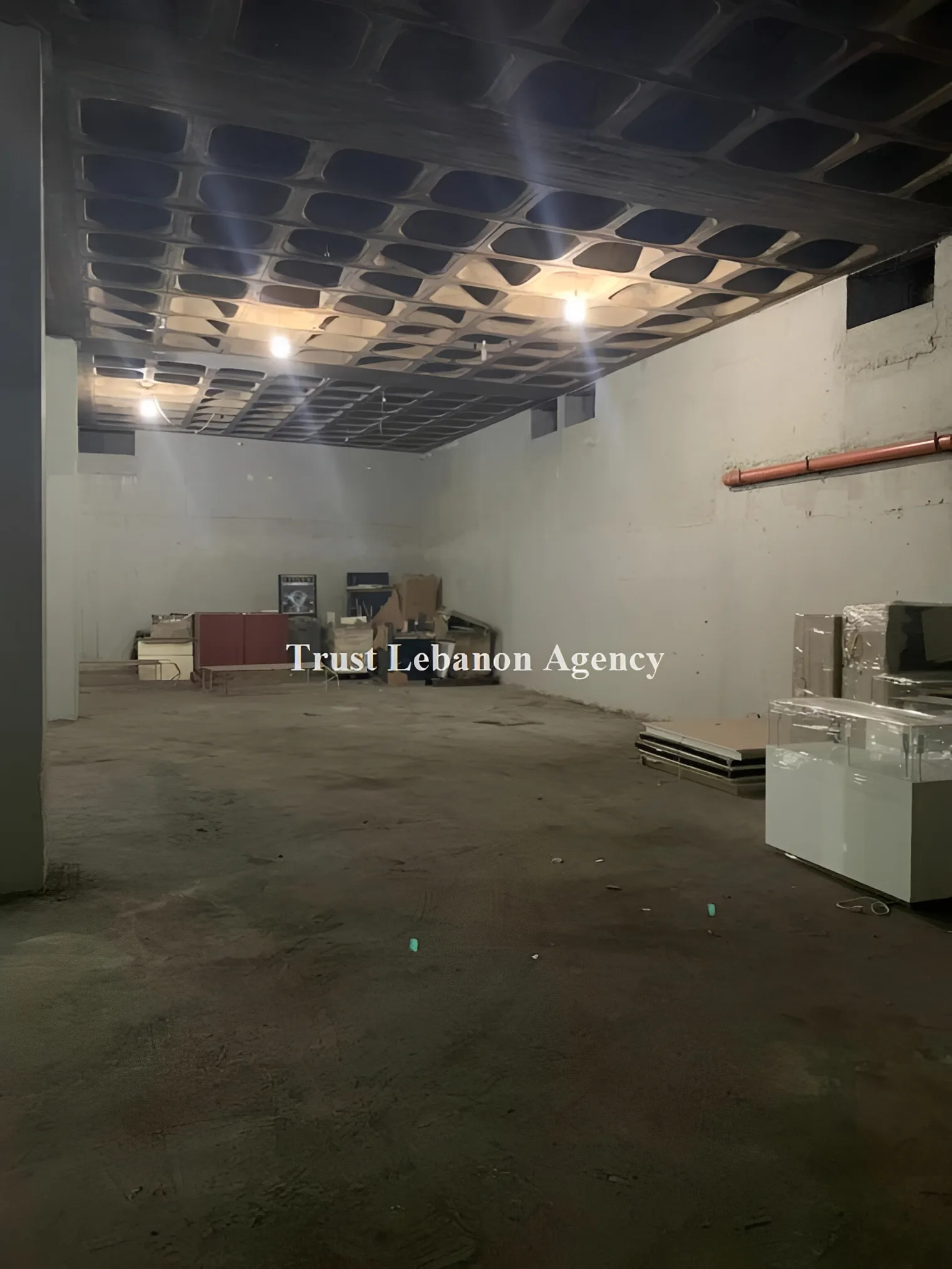Commercial Property For Rent in Metn, Zalka