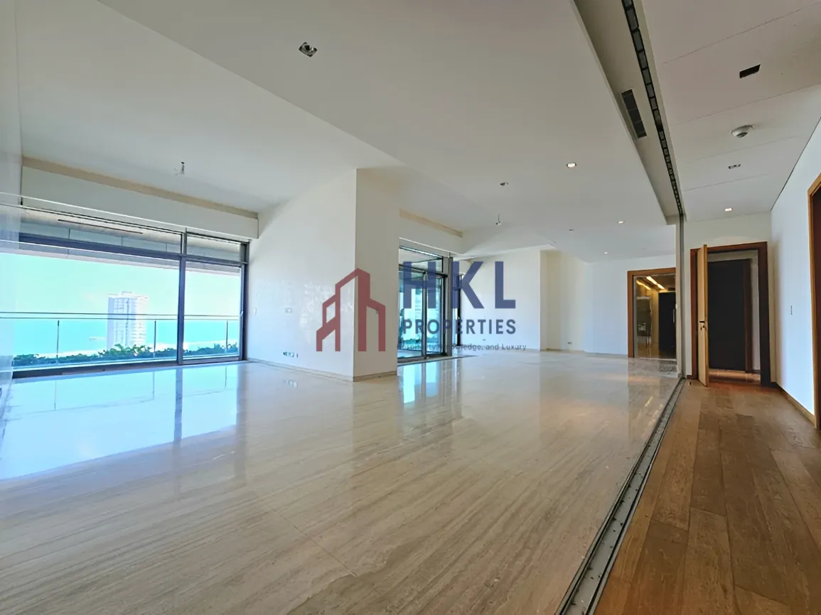 Apartment for rent in Achrafieh, Beirut, Lebanon - 3 bed, 4 bath