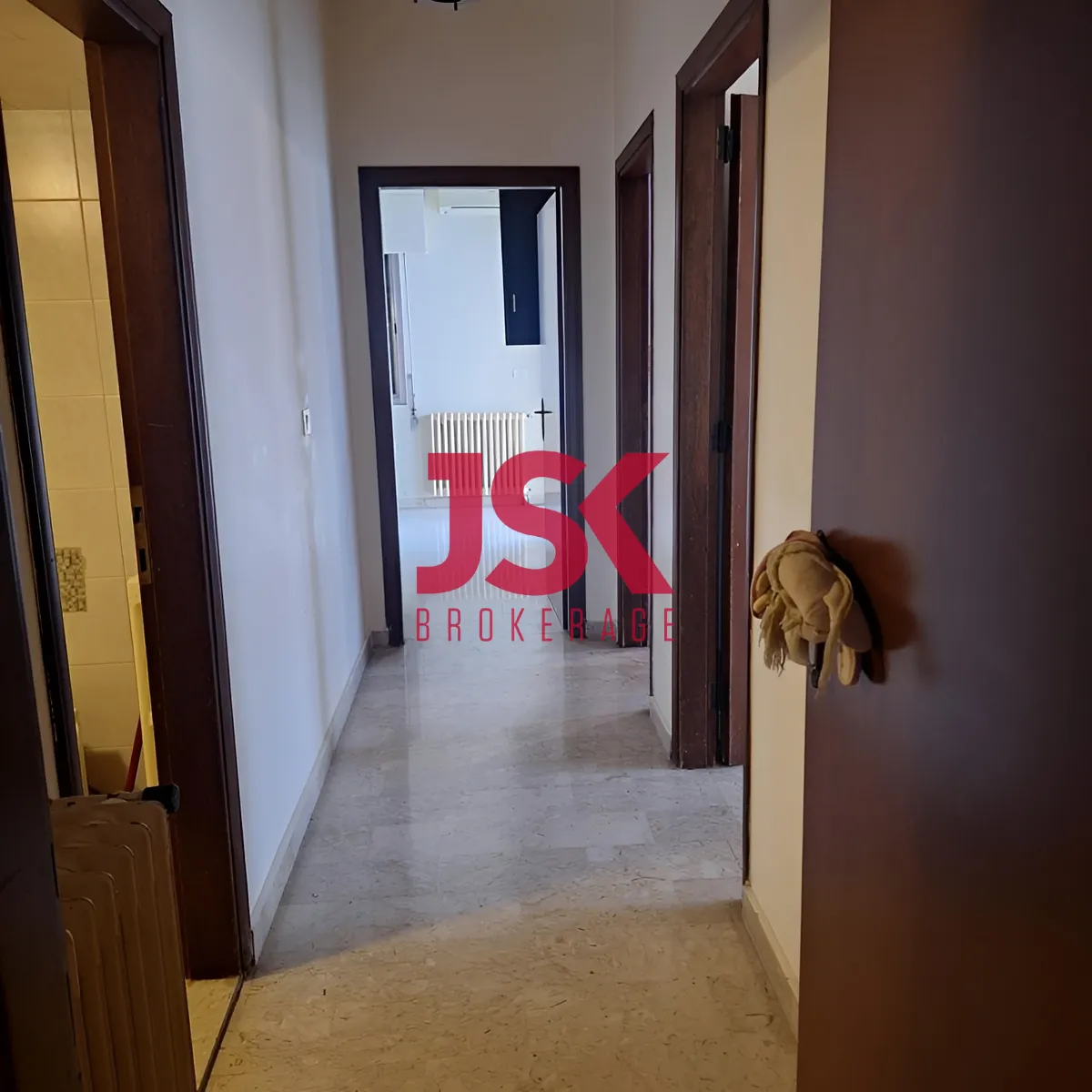 Apartment for Rent in Mazraat Yachoua, Lebanon - 3 bed, 3 bath