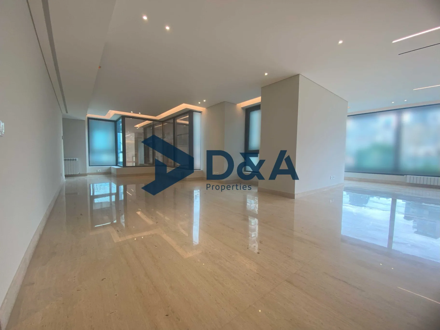 Apartment for sale in Clemenceau, Bayrut, Lebanon - 3 bed, 4 bath
