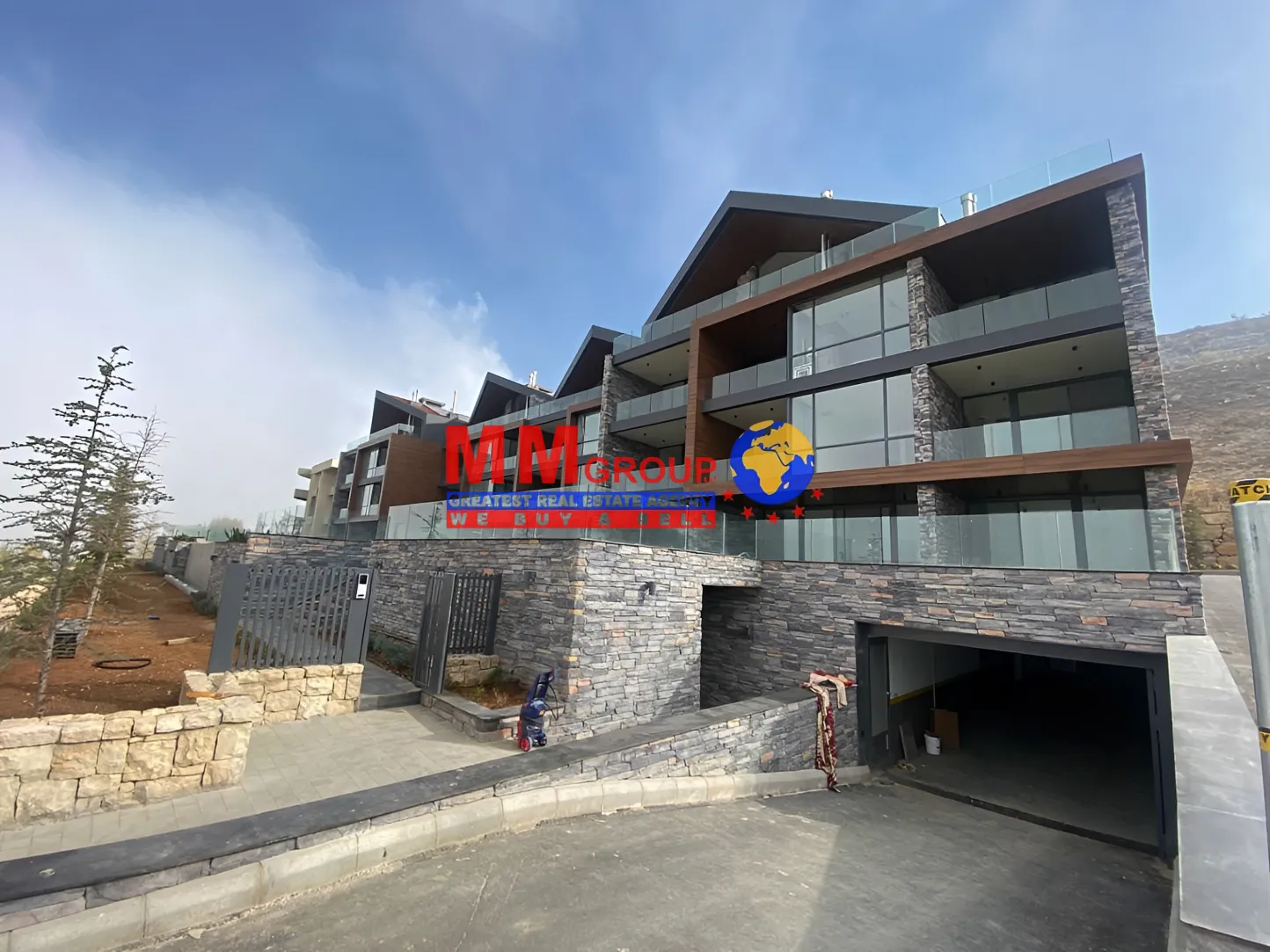 Chalet for Sale in Zaarour, Lebanon - 1 bed, 1 bath